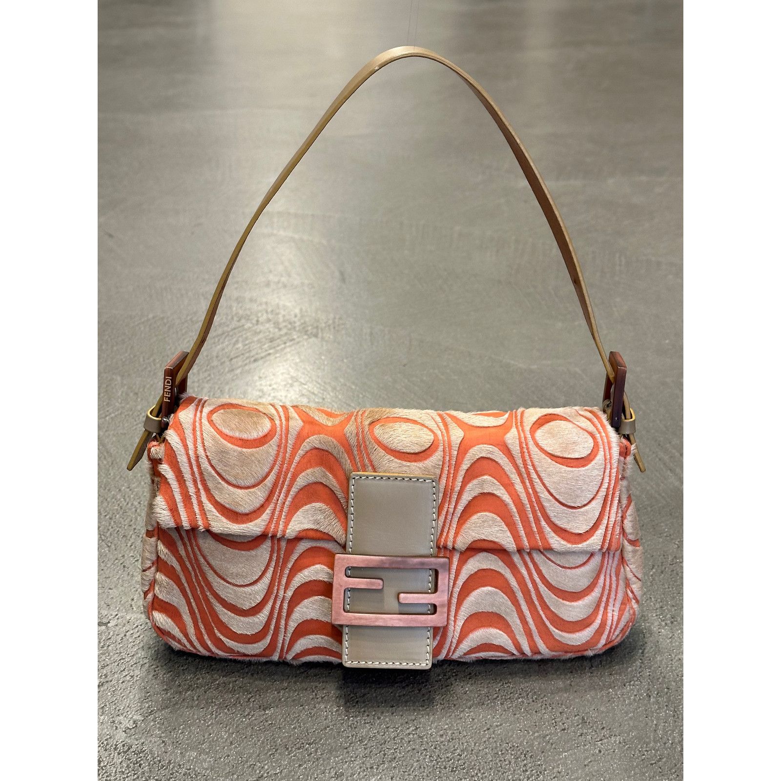 Fendi S/S2001 Fendi asymmetrical pony hair Baguette bag Size ONE SIZE - 1 Thumbnail