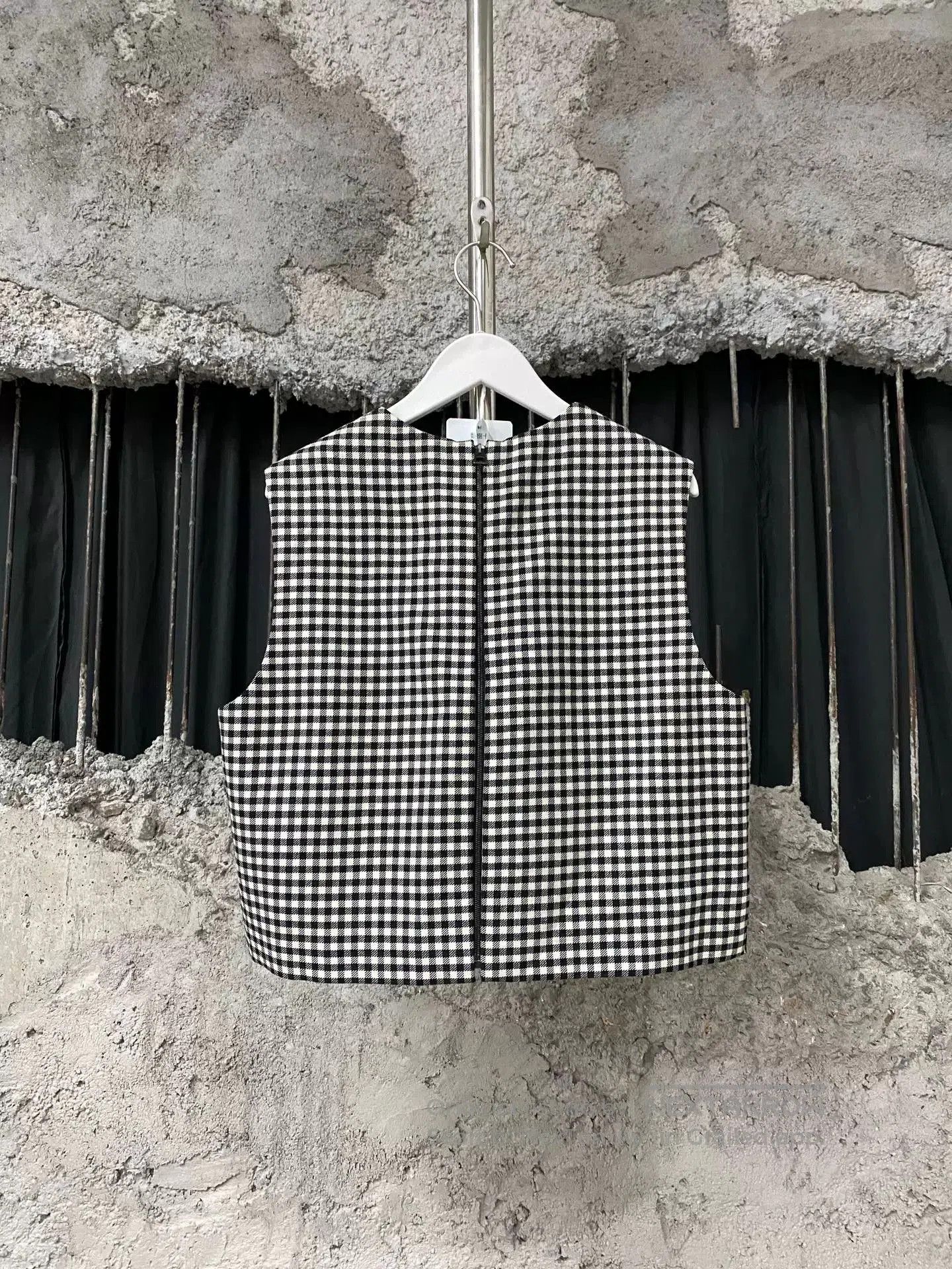 Dior black and white checkered vest by Dior. Size US M / EU 48-50 / 2 - 2 Thumbnail