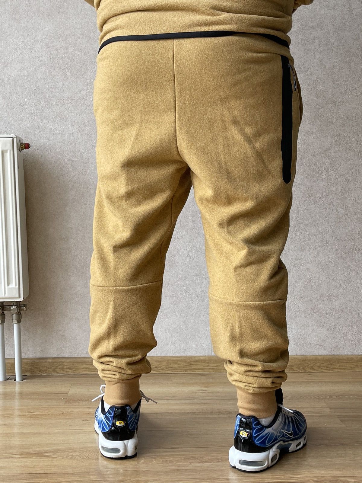 Nike NWT Nike Sportswear Tech Fleece Winterized Joggers Size XL Size US 34 / EU 50 - 5 Thumbnail