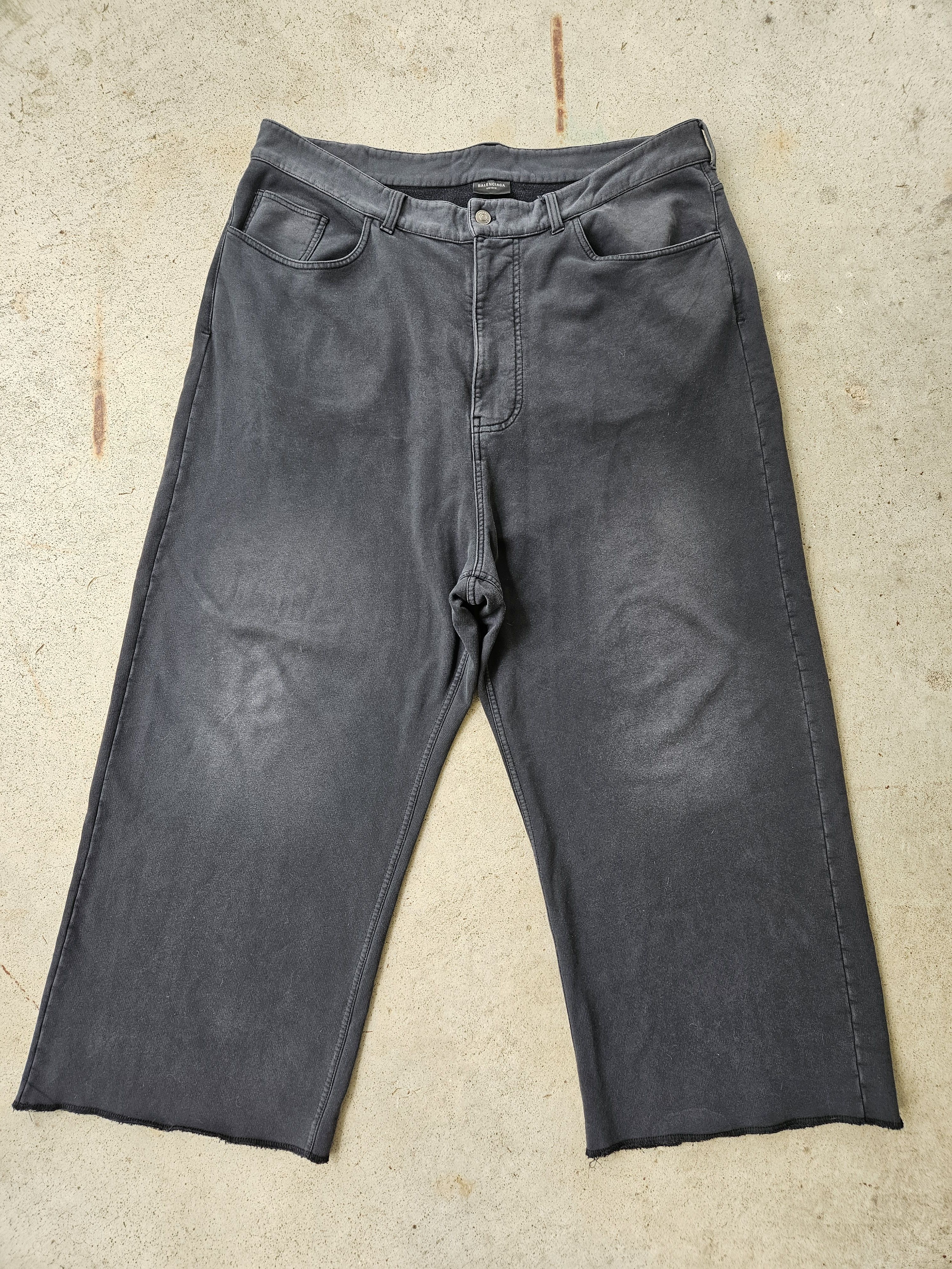Balenciaga FW22 Gray Trompe-l'œil Denim Print Sweatpants Size US 40 / EU 56 - 2 Thumbnail