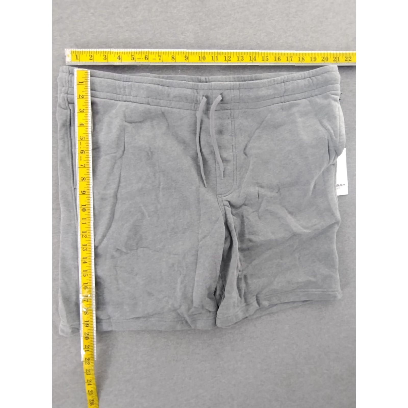 Vintage Goodfellow & Co. Men's Relaxed SweatShorts Knit Shorts Gray XL Casual Shorts Including Pockets / Drawstring - Cotton Polyester Size US 36 / EU 52 - 4 Thumbnail
