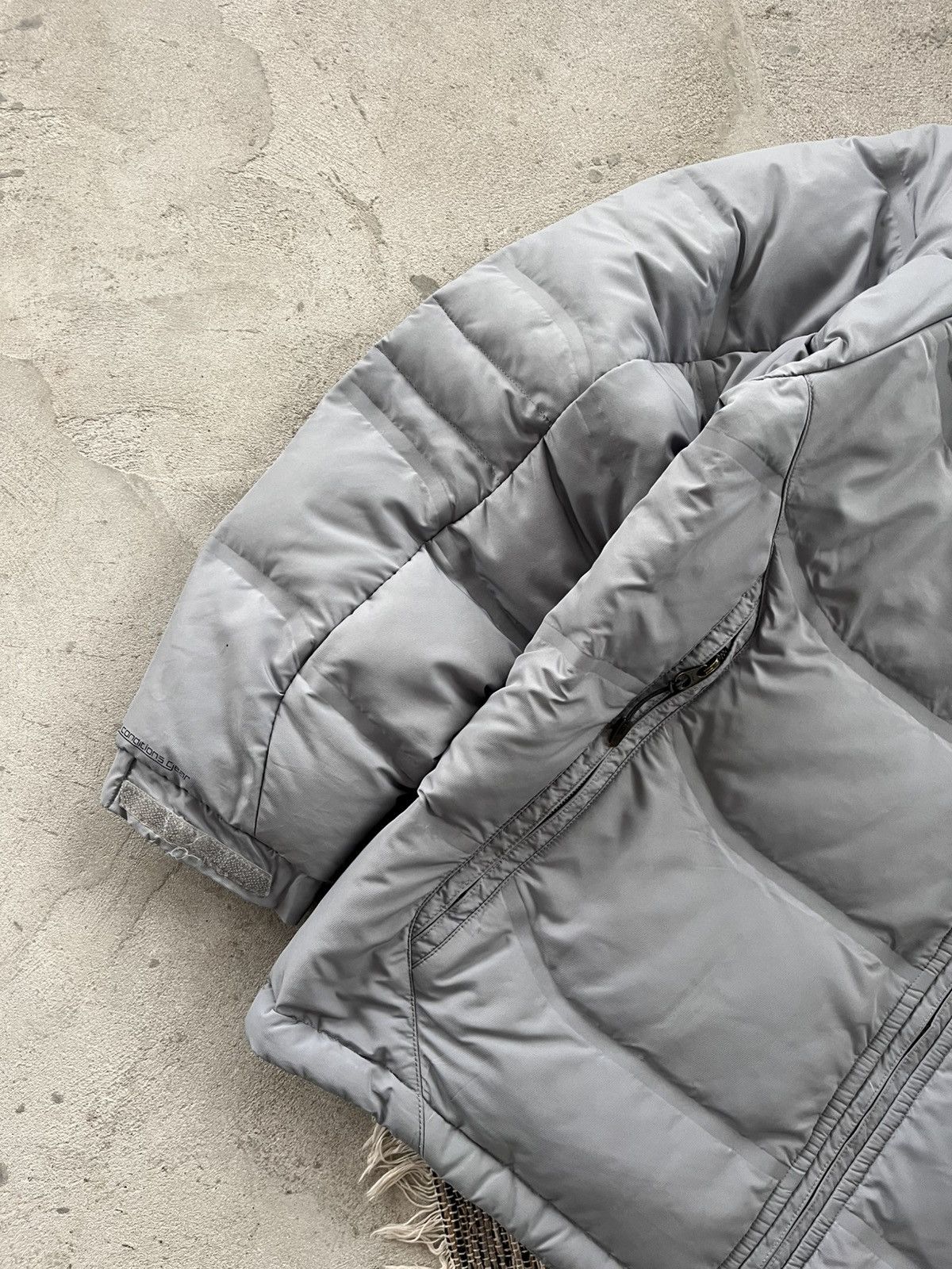 Nike Vintage Nike ACG Outdoor Blue Down Jacket Avantgarde Y2K Size US L / EU 52-54 / 3 - 3 Thumbnail