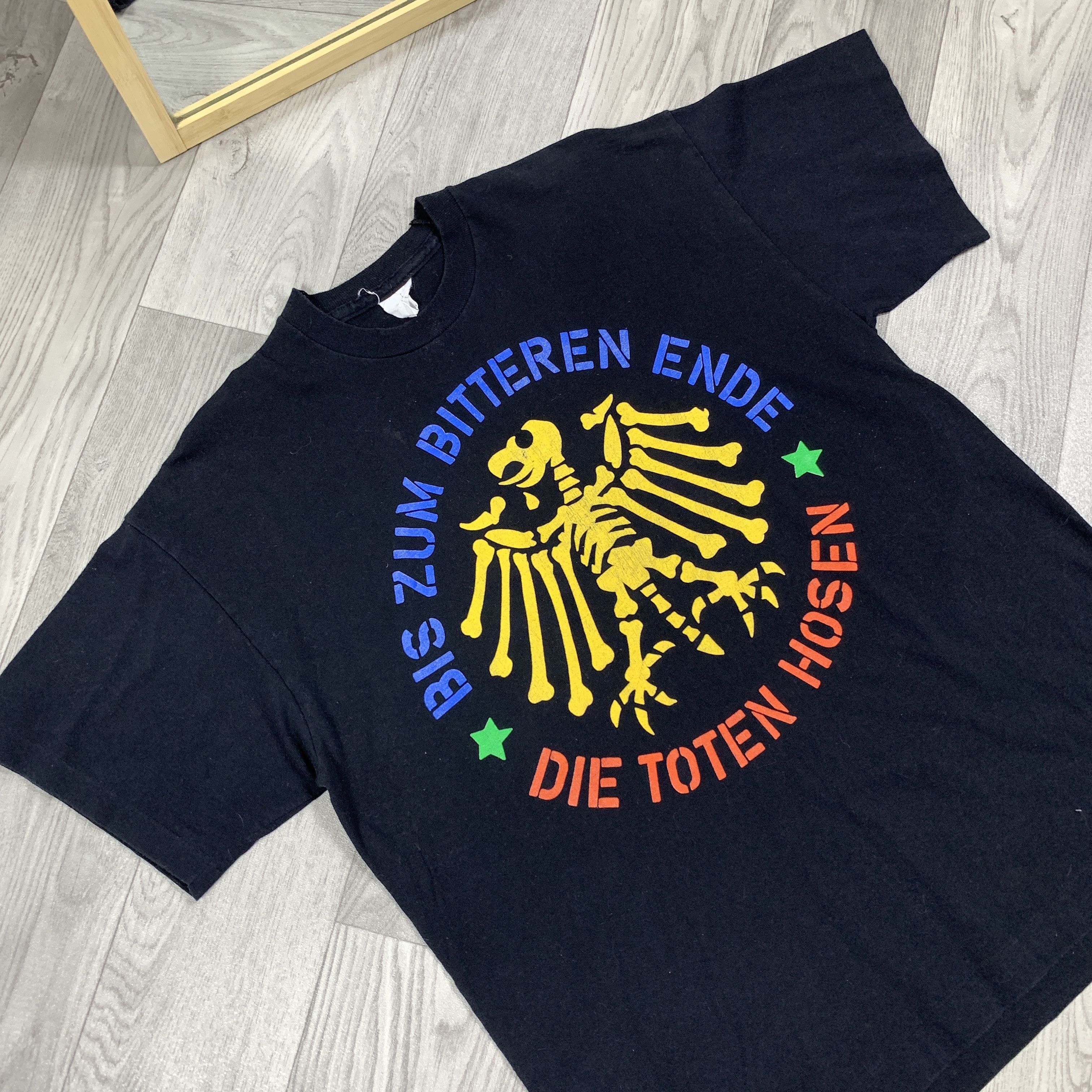 Vintage Vintage Die Toten Hosen 80s Rock Band Graphic Tee Shirt Size US L / EU 52-54 / 3 - 4 Thumbnail