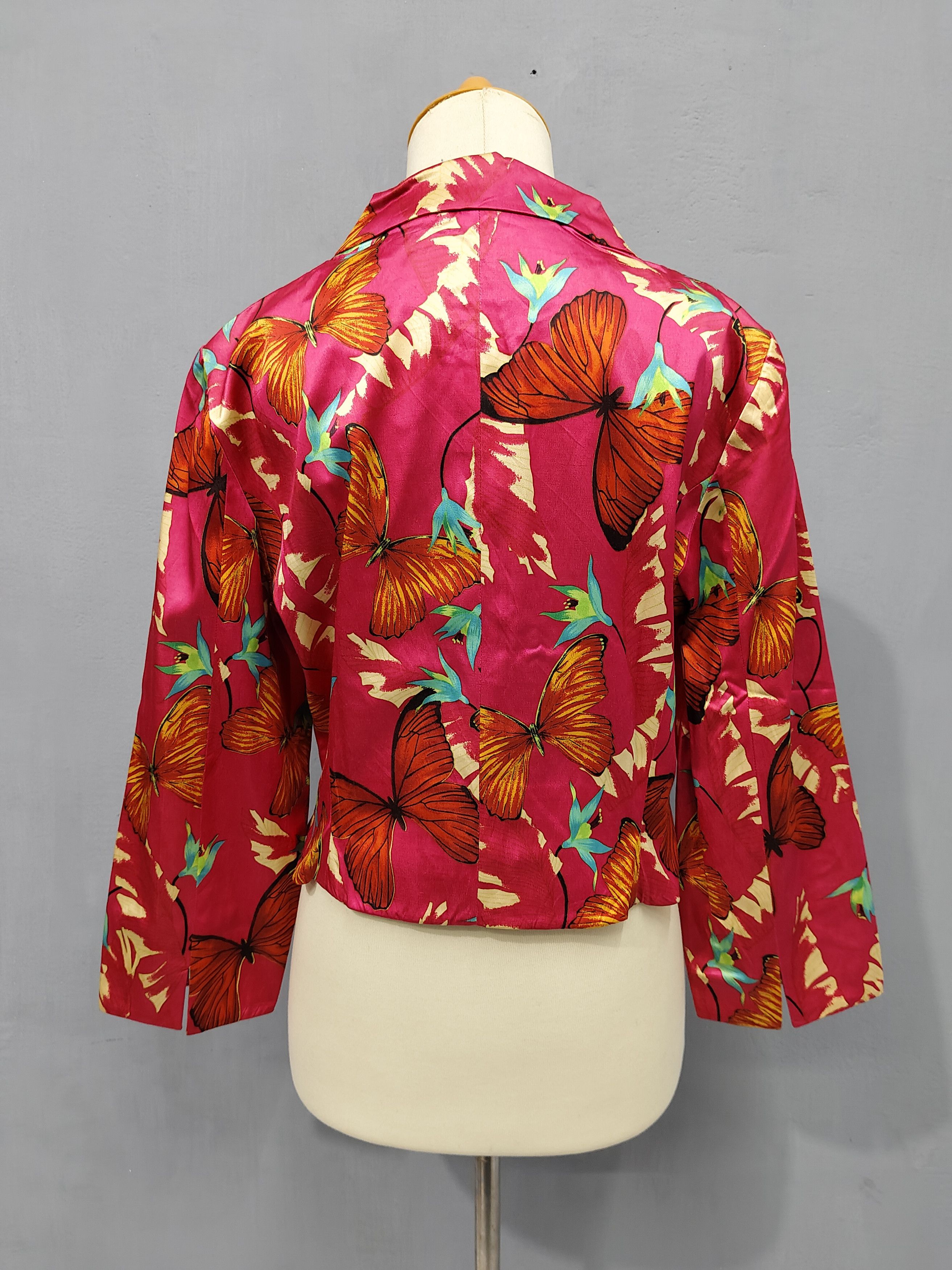 Kenzo 90s Kenzo Jungle❤️‍🔥Butterfly Florals Art Cropped Jacket Size M / US 6-8 / IT 42-44 - 4 Thumbnail