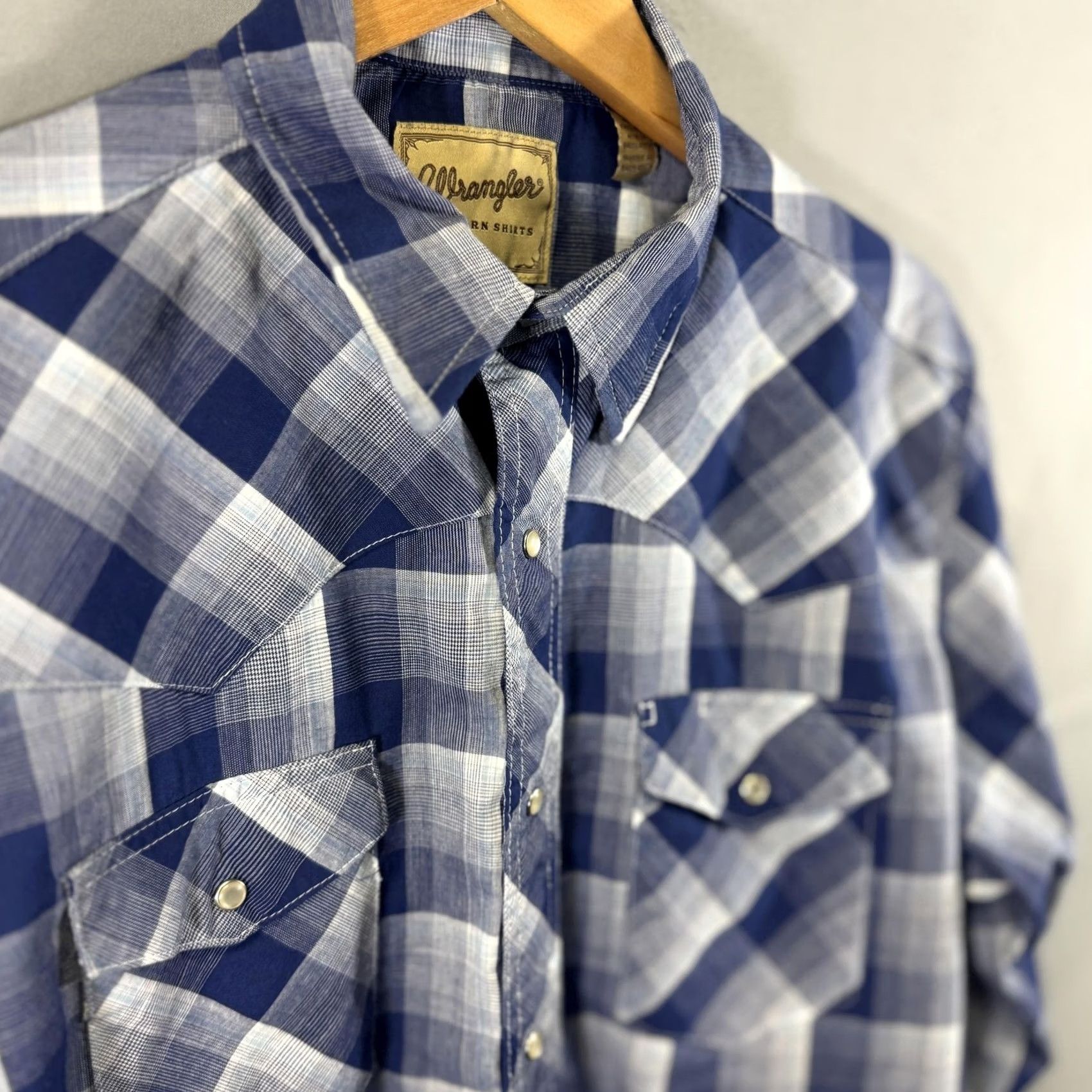 Wrangler VINTAGE Wrangler Shirt Mens Large Blue White Plaid Western Cowboy Pearl Snap Long Sleeve Size US L / EU 52-54 / 3 - 4 Thumbnail