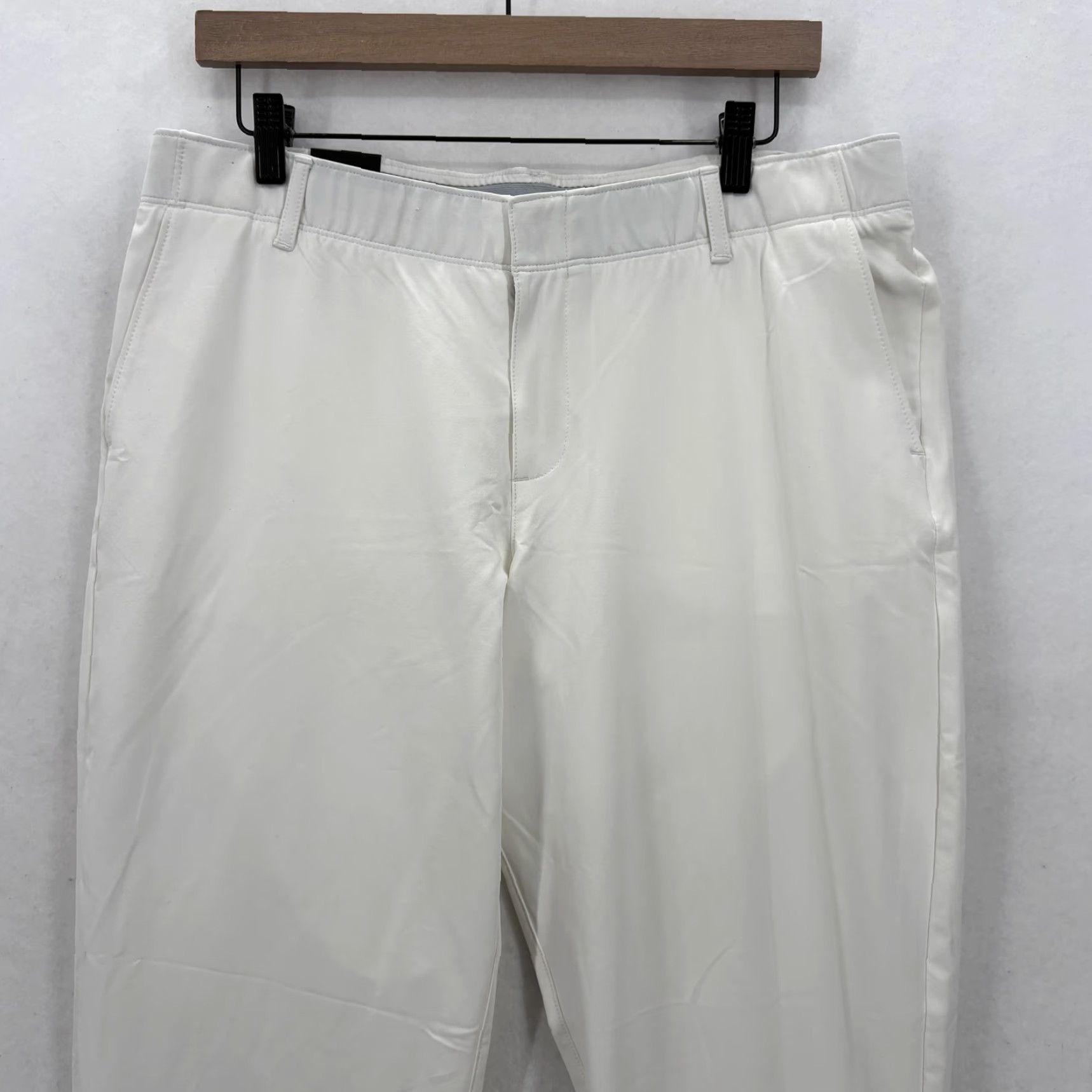 Under Armour Under Armour Pants Womens 14 White HeatGear Golf Trousers Stretch Sport Travel Size 36" / US 14 / IT 50 - 2 Thumbnail