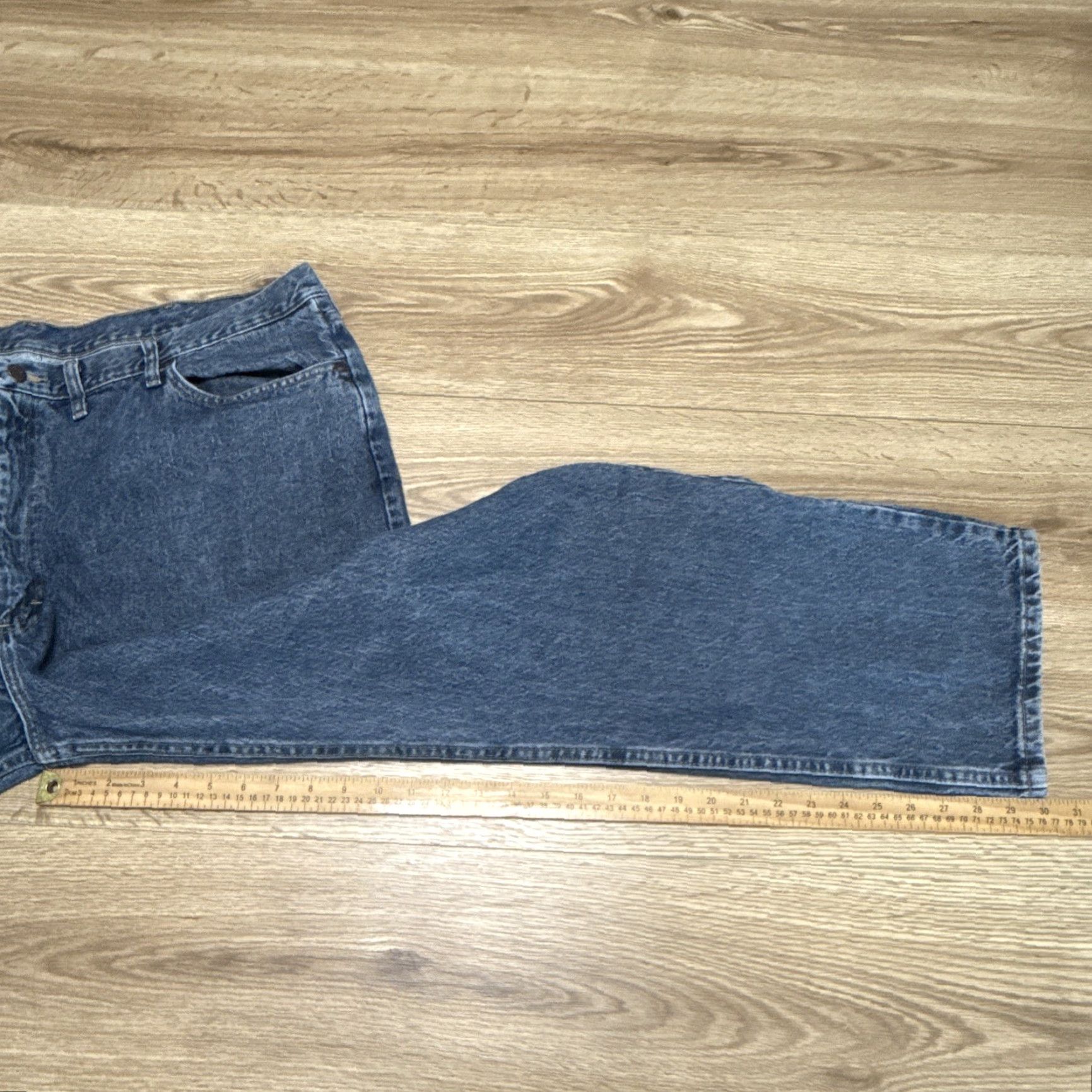 Wrangler VINTAGE Wrangler Jeans Men's Medium Wash Straight Fit High Rise 48 x 30 Pants Size US 32 / EU 48 - 6 Thumbnail