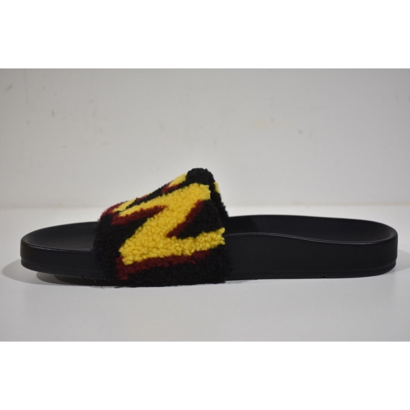 Fendi Fendi Mens Shearling Fur Logo Flat Slide Sandal Flip Flop 7 Size US 7 / EU 40 - 7 Thumbnail
