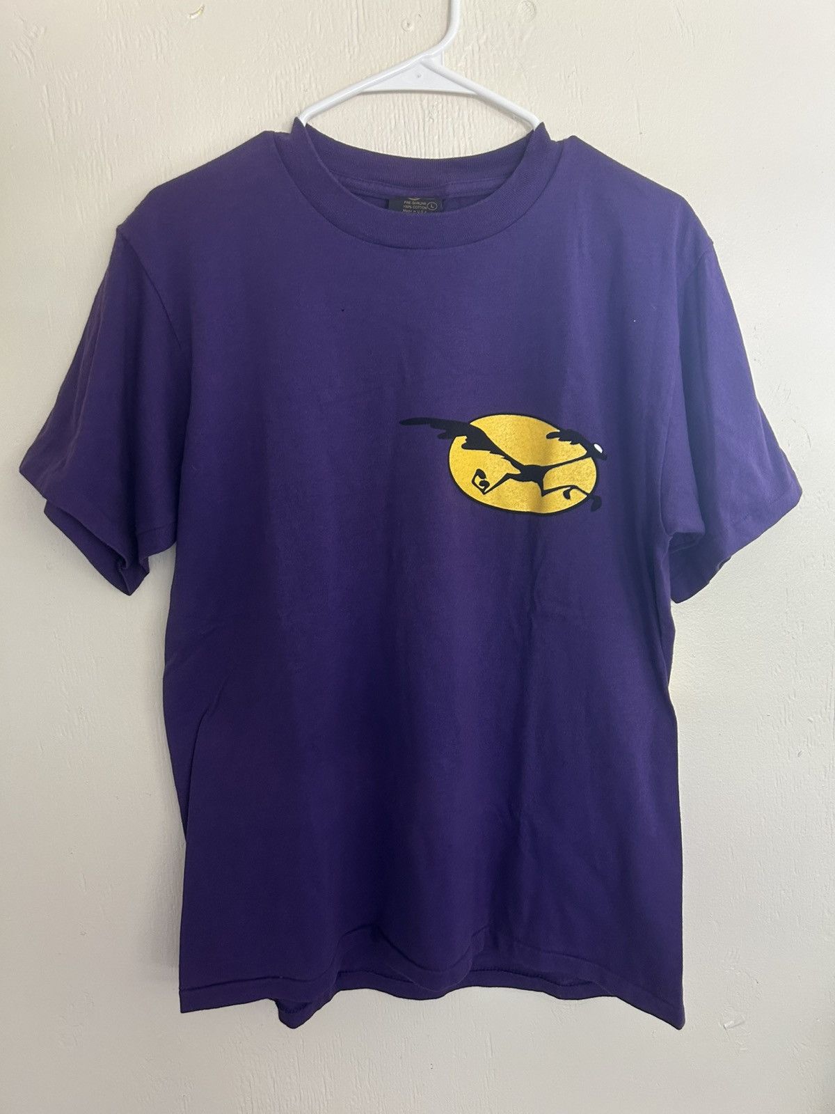 Vintage 1995 Road Runner Bust Threw Graphic Purple T-shirt Size US L / EU 52-54 / 3 - 5 Thumbnail