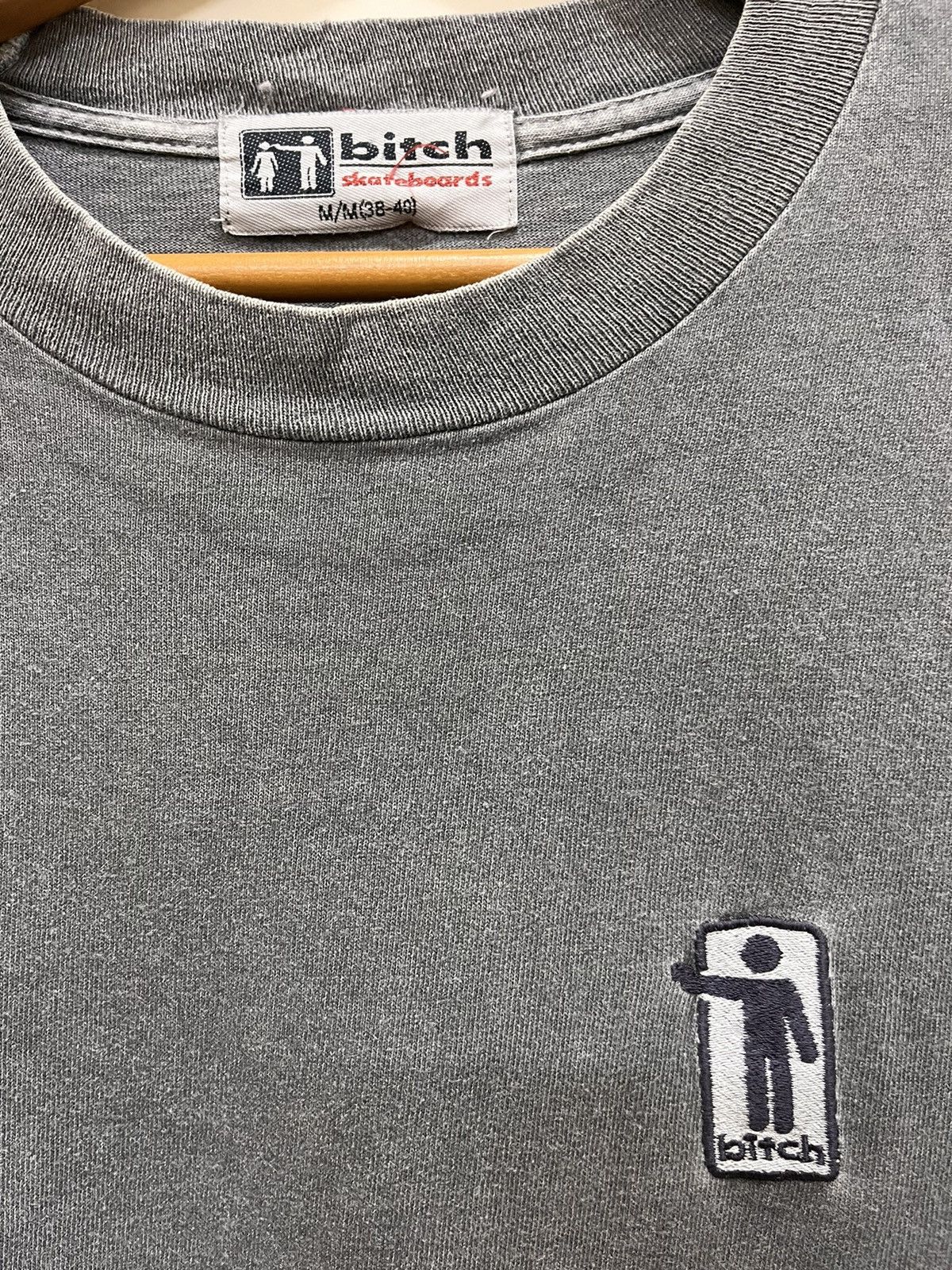 Santa Cruz Skateboards × Vintage OG Vintage Bitch Skateboard Shirt Size US M / EU 48-50 / 2 - 5 Thumbnail