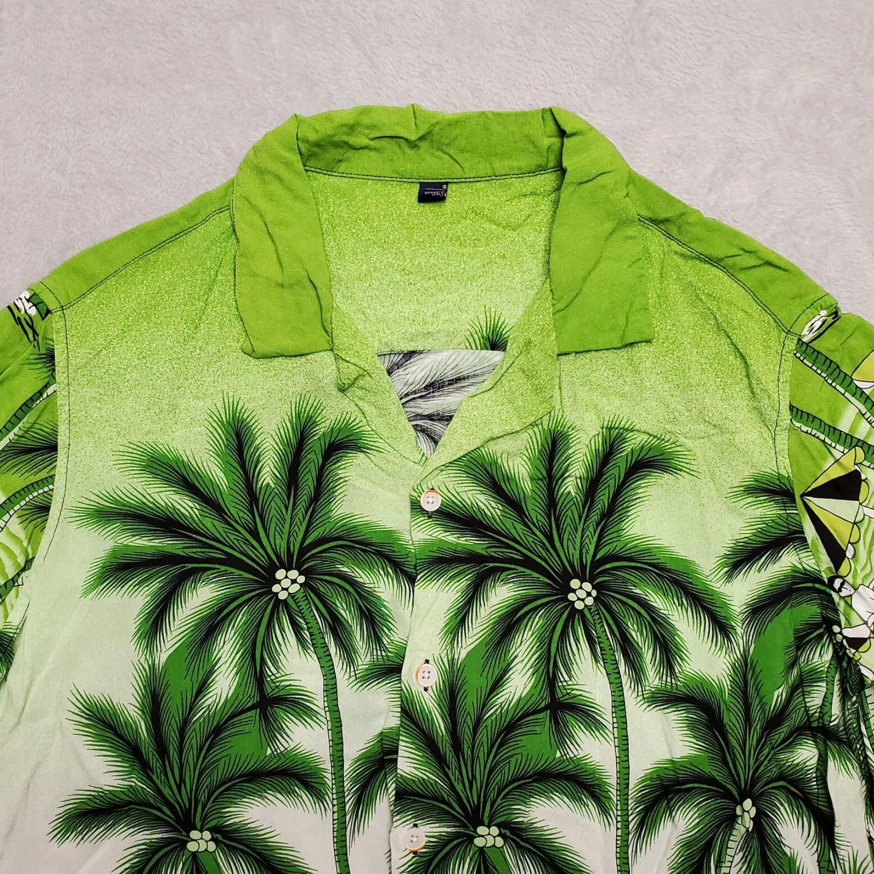 Vintage Hawaiian Shirt Mens S Green Palm Floral Short Sleeve Wind Surfing Button-Up Vintage Modern Size US S / EU 44-46 / 1 - 2 Thumbnail