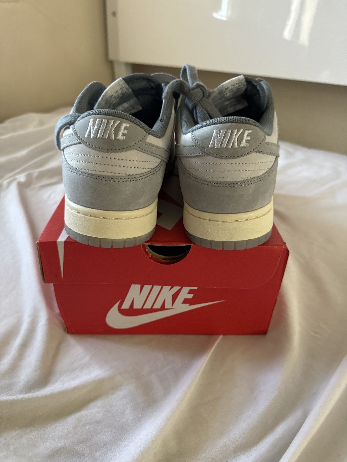Nike WMNS Cool Grey Nike Dunk Low Size 9 Men Size US 9 / EU 42 - 4 Thumbnail