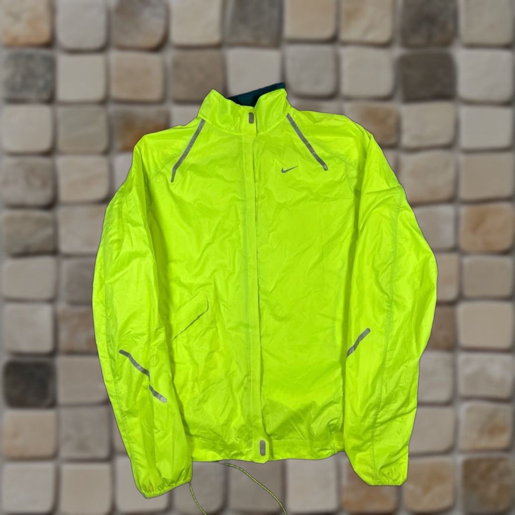 Nike Jacket Mens Large Yellow Storm-FIT Full Zip Windbreaker Mid-Length Regular Sleeve Storm-Product Line Nike Storm-FIT Mens Jacket