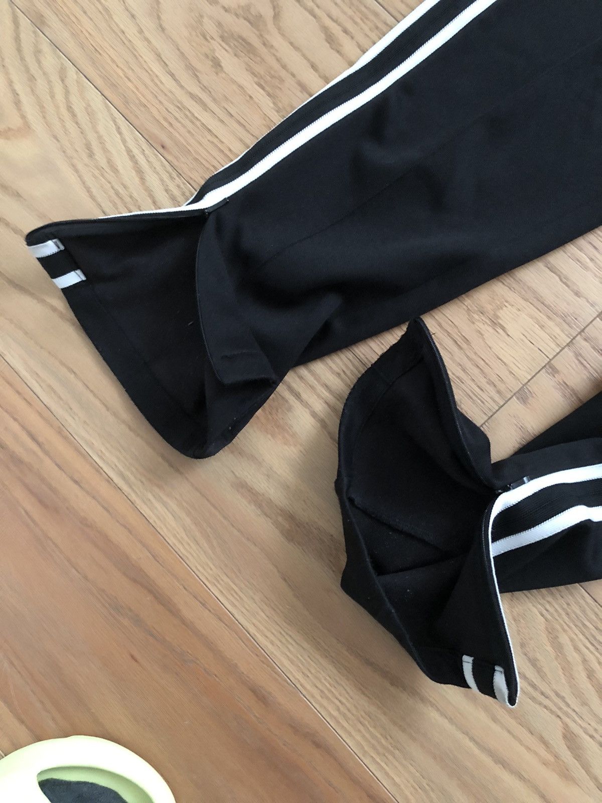 Moncler Moncler Track Pants Size US 30 / EU 46 - 2 Thumbnail
