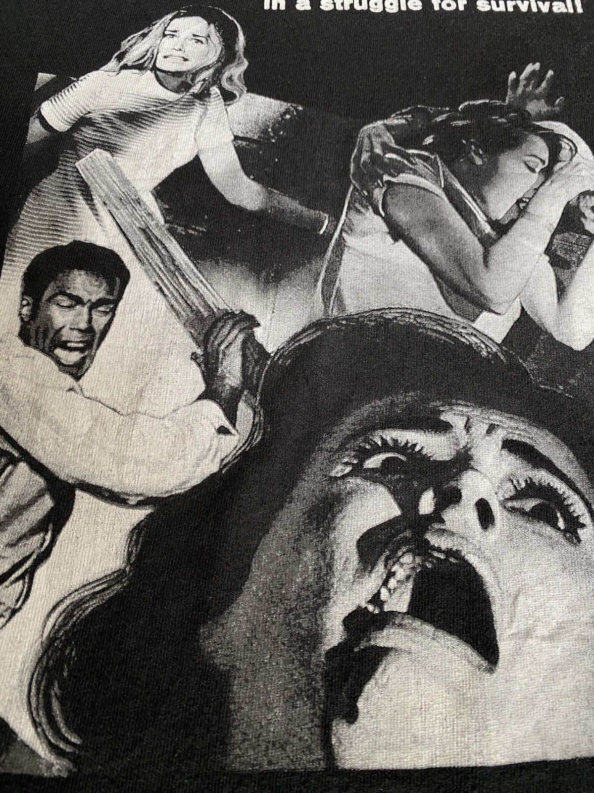Expert Horror Vintage Night Of The Living Dead Movie Tshirt Size US XXL / EU 58 / 5 - 8 Thumbnail