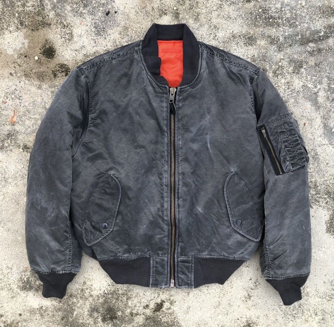 Vintage Vintage Air Force faded Ma-1 bomber jacket Size US L / EU 52-54 / 3 - 1 Thumbnail