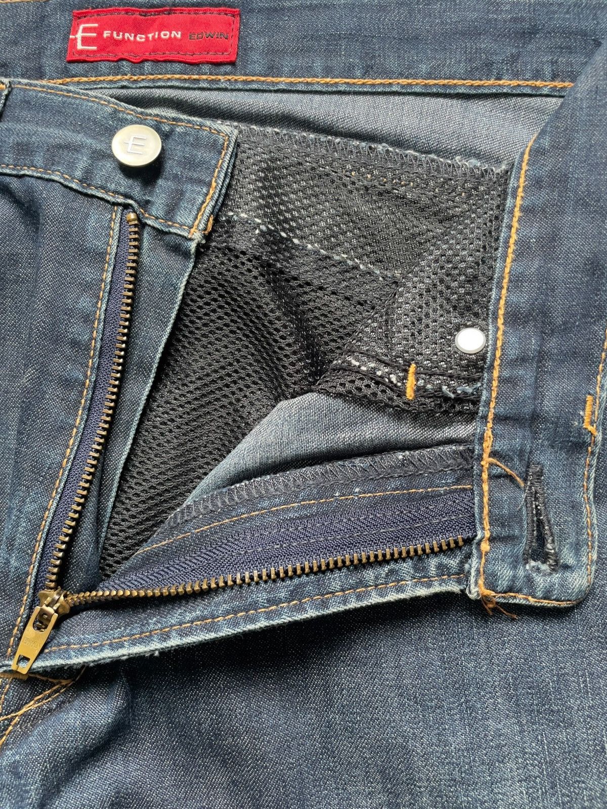 Edwin Vintage Japanese Edwin E Function Blue Wash Loose Baggy Jean Size US 28 / EU 44 - 9 Thumbnail