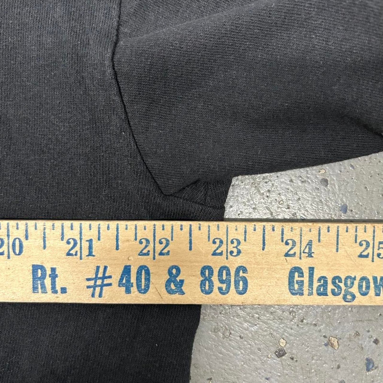 Other Y2K Black & white H.U.4.L. Greatest Hits T-Shirt Size US L / EU 52-54 / 3 - 4 Thumbnail