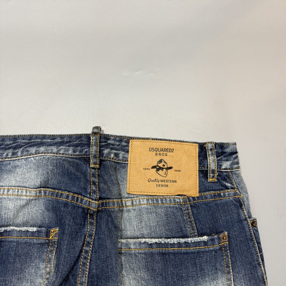 Dsquared2 Vintage Dsquared2 Avant Garde Pocket Jeans Size US 32 / EU 48 - 5 Thumbnail