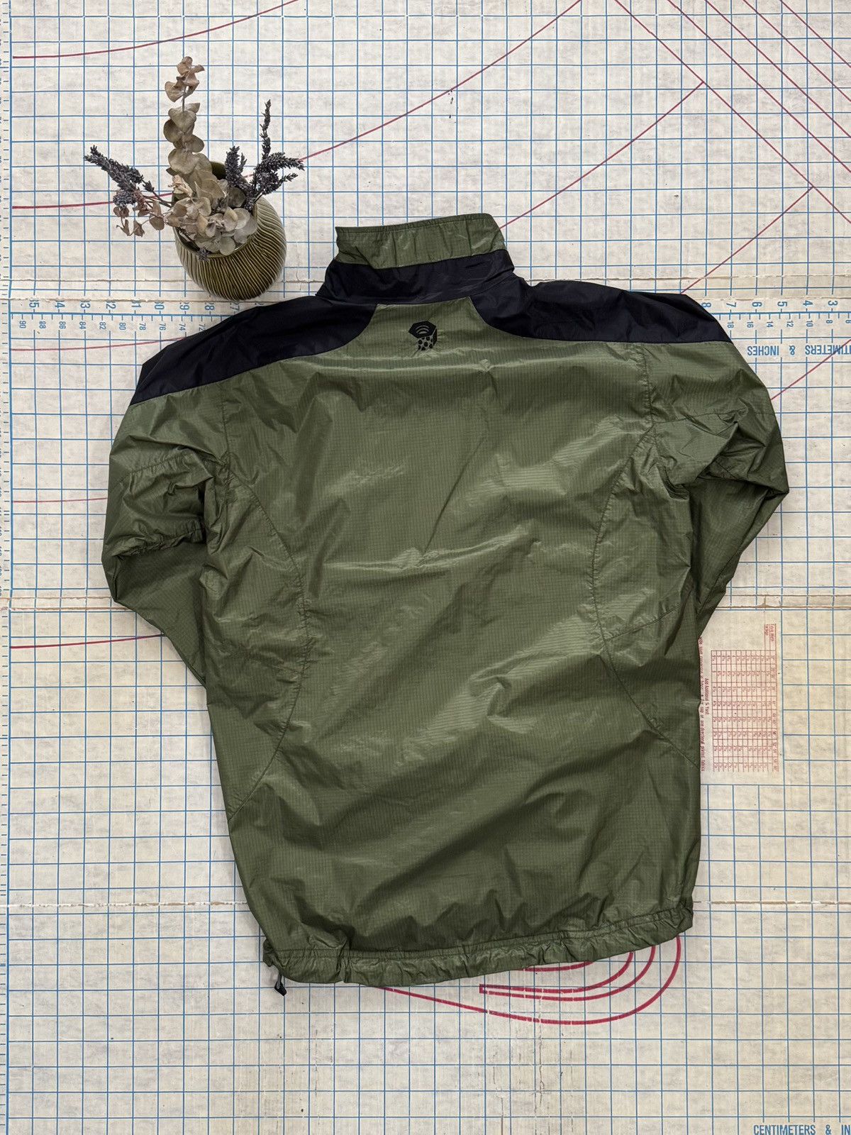 Mountain Hardwear Mountain Hard Wear Full Zip Lightweight Jacket Dark Green S Size US S / EU 44-46 / 1 - 14 Thumbnail