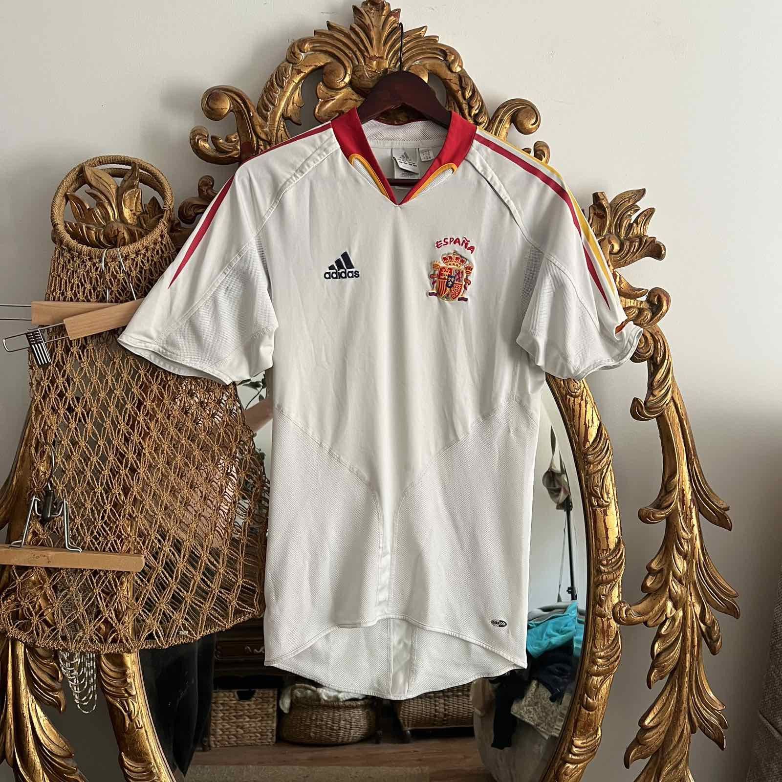 Adidas × Vintage Adidas Spain football shirt 2003 Soccer Jersey National Sz S Size US S / EU 44-46 / 1 - 1 Thumbnail