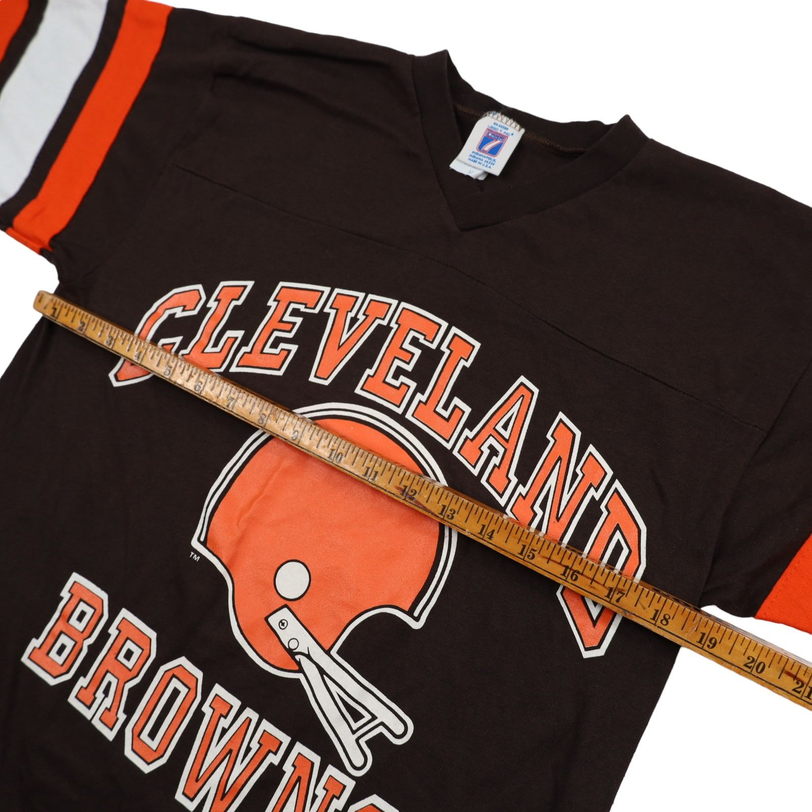 NFL × Vintage Vintage Logo 7 Cleveland Browns Graphic T Shirt Size US M / EU 48-50 / 2 - 6 Thumbnail
