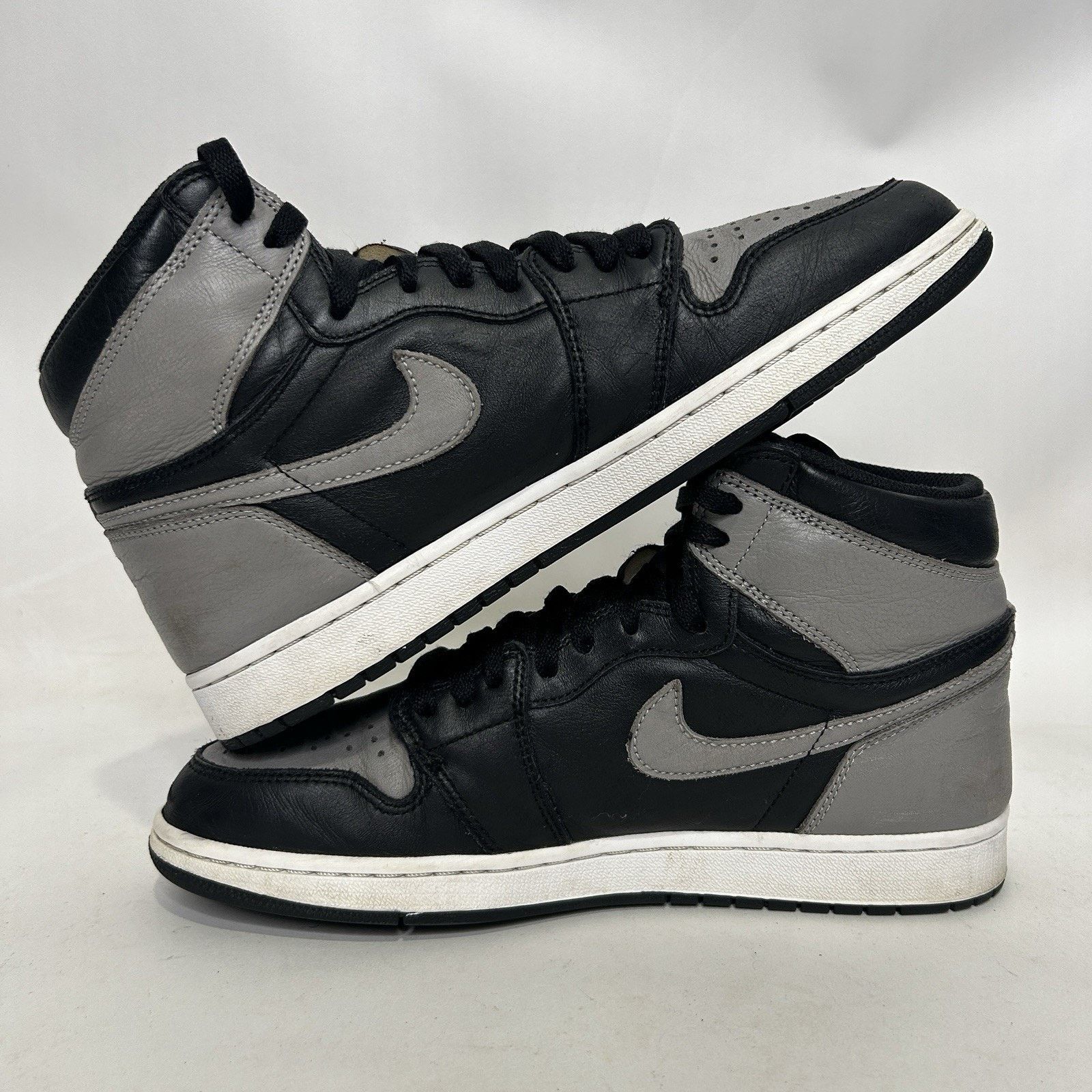 Jordan Brand Nike Air Jordan 1 Retro OG High “Shadow” (2018) Size US 10.5 / EU 43-44 - 3 Thumbnail
