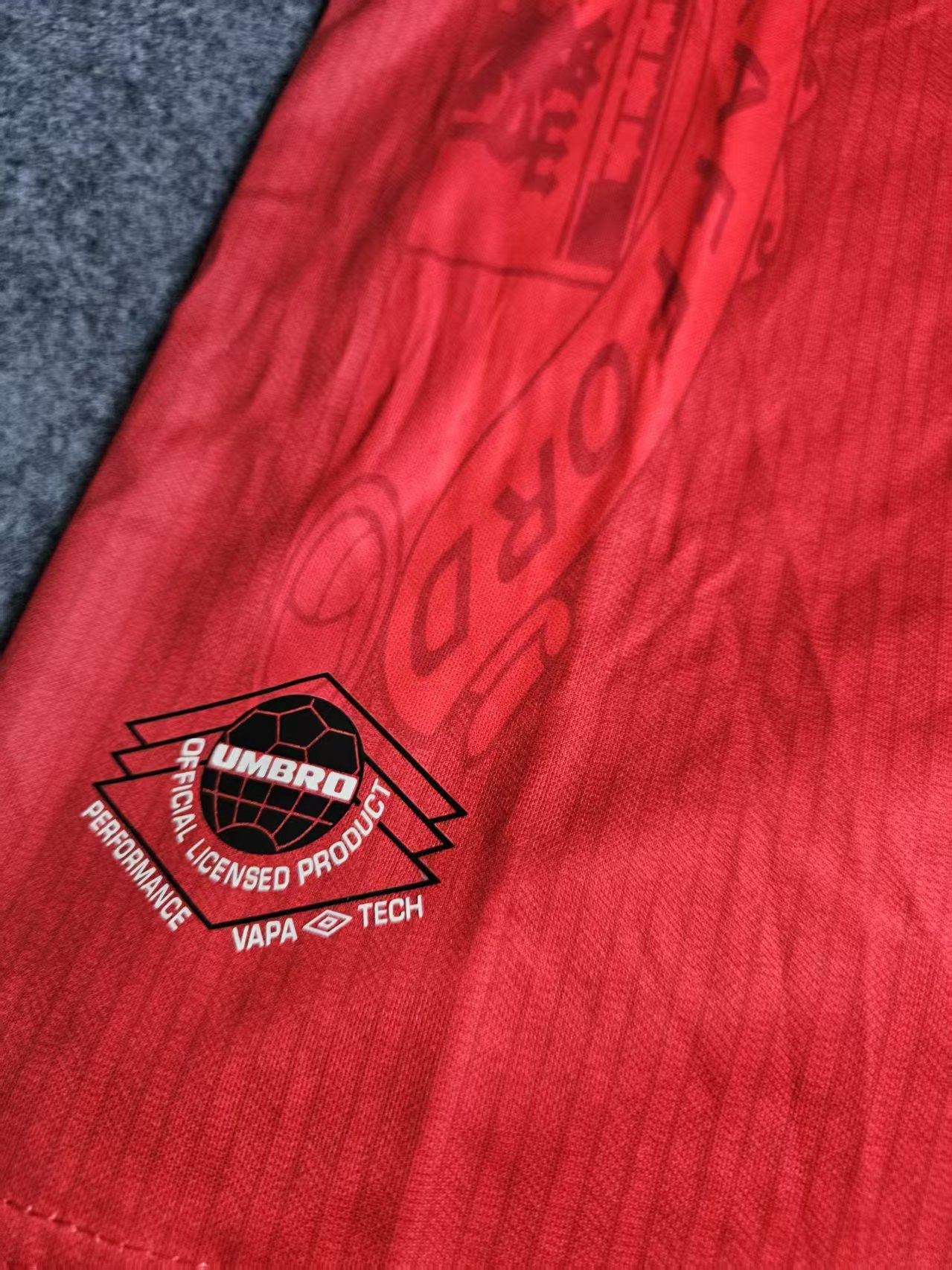 Other 1996 97 MUFC Jersey Home Size US M / EU 48-50 / 2 - 4 Thumbnail