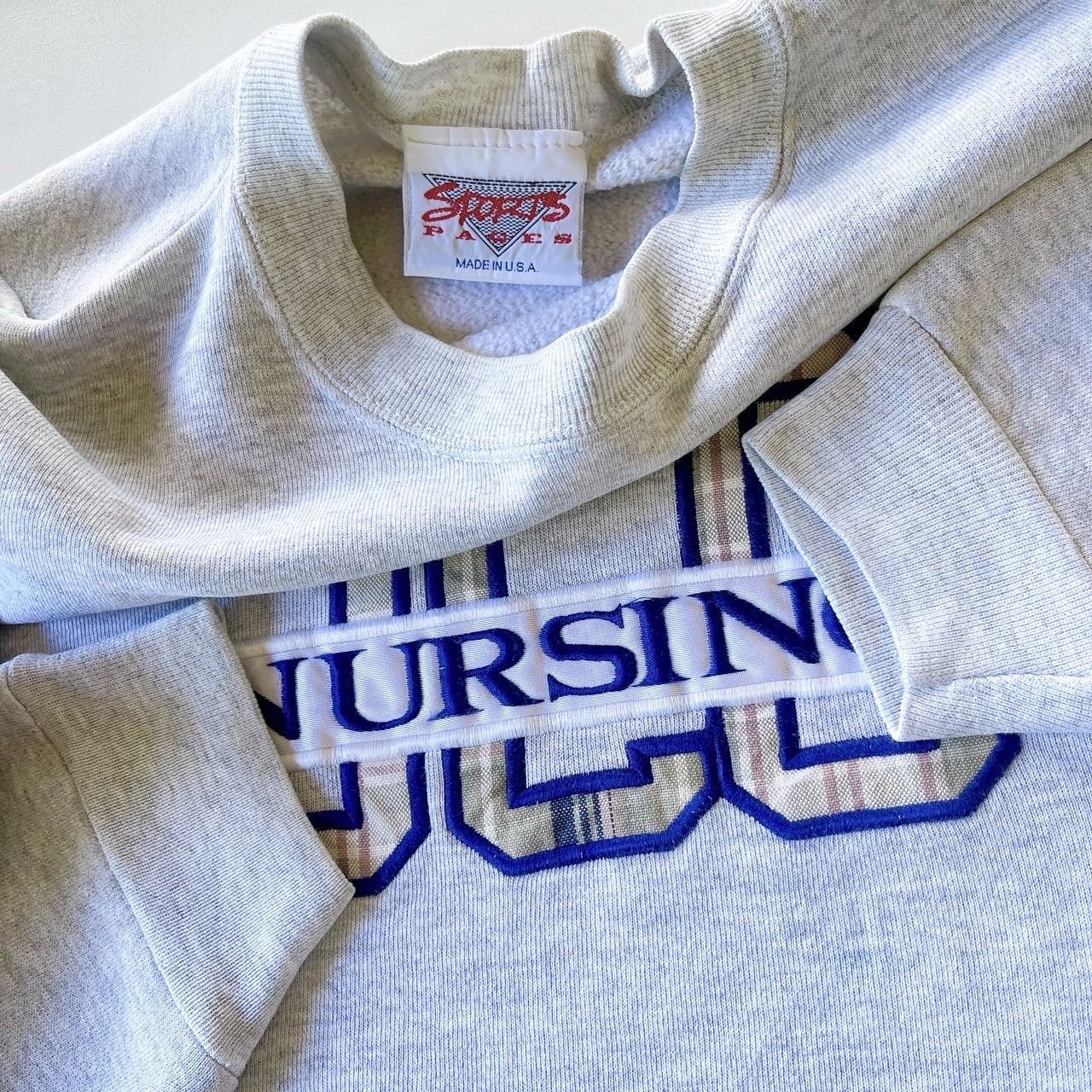 Vintage 90s JCC Nursing crewneck sweatshirt/ XL Size US XL / EU 56 / 4 - 8 Thumbnail