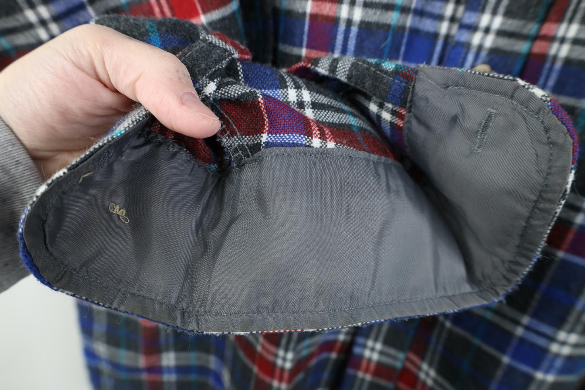 Vintage Vintage 70s Streetwear Knit Collared Button Shirt Plaid Size US L / EU 52-54 / 3 - 5 Thumbnail