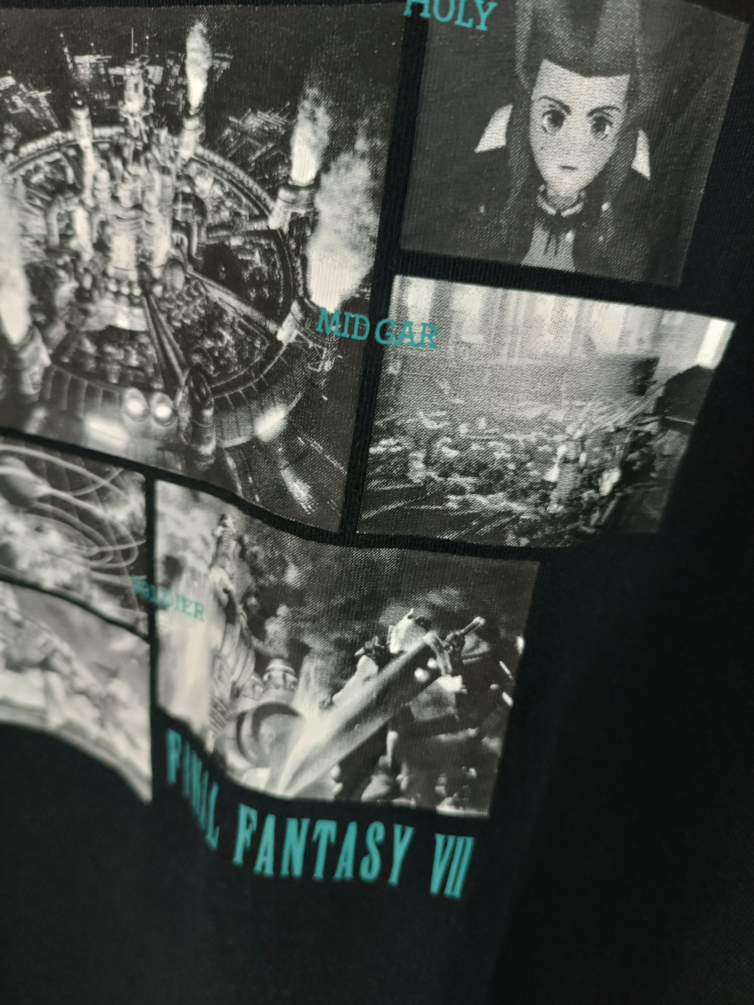 Playstation VINTAGE FINAL FANTASY VII UNIQLO GAME KINGDOM HEARTS DMC PS5 Size US XL / EU 56 / 4 - 9 Thumbnail