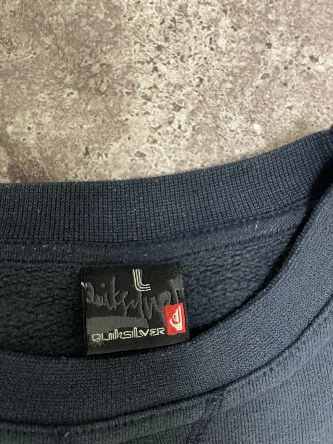 Quiksilver × Vintage Vintage Quiksilver Navy Blue Sweatshirt Spell Logo Size L Size US L / EU 52-54 / 3 - 3 Thumbnail