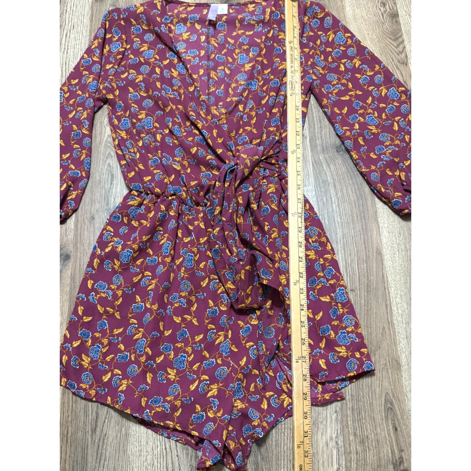 Vintage Alya Romper Women’s M Purple Long Sleeve V-Neck Floral Shorts One-Piece Romper; Casual, Modern, Fall Spring Summer; Regular Fit; Brand Alya Size M / US 6-8 / IT 42-44 - 4 Thumbnail