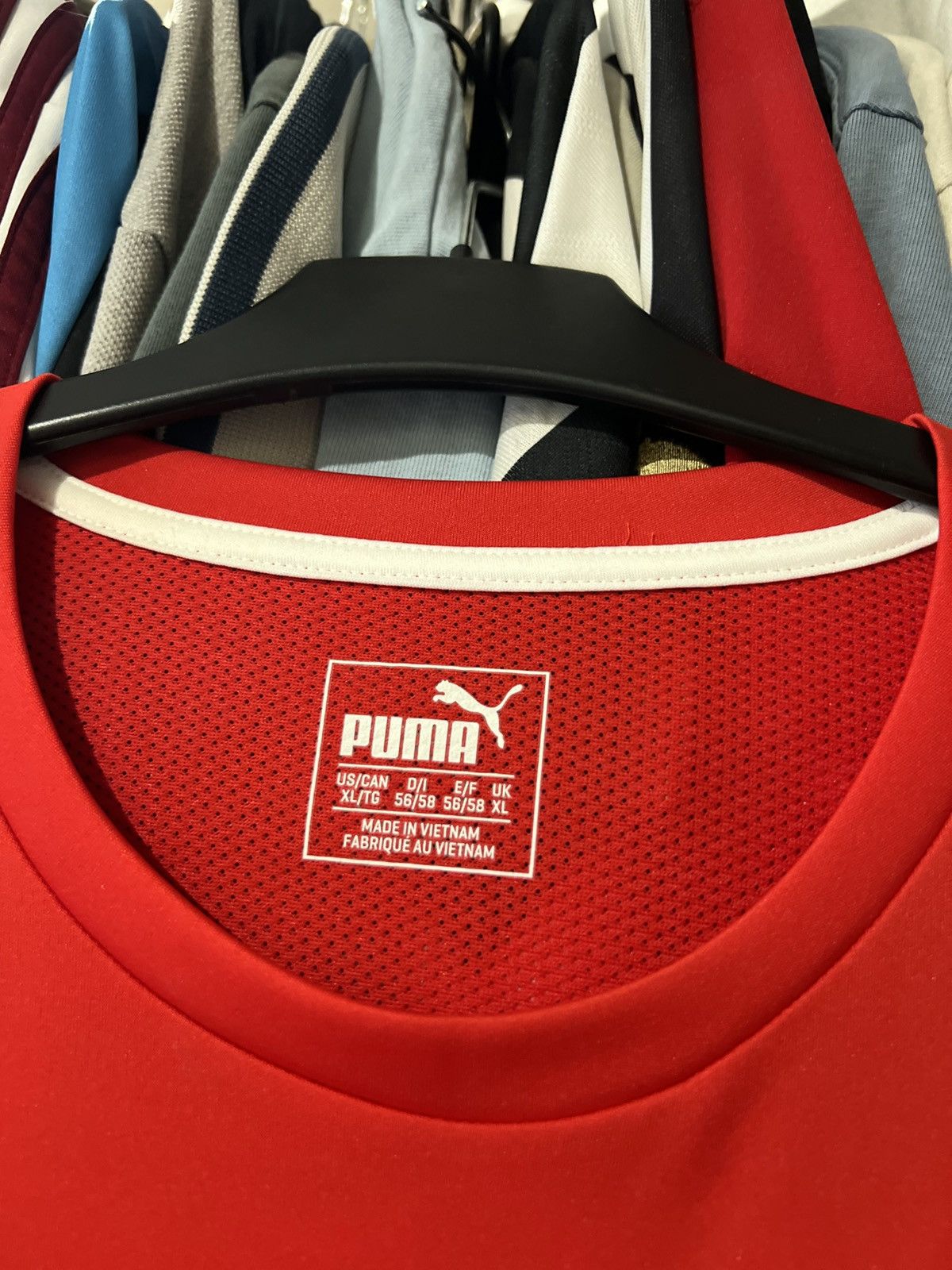 Puma 2016/2017 PUMA AUSTRALIA TRAINING FOOTBALL SHIRT JERSEY XL Size US XL / EU 56 / 4 - 6 Thumbnail