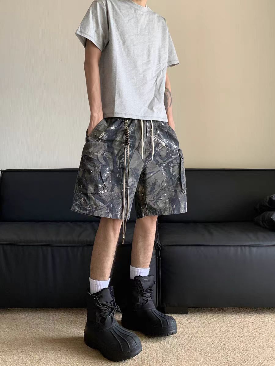 Camouflage Retro Twig Design Work Shorts