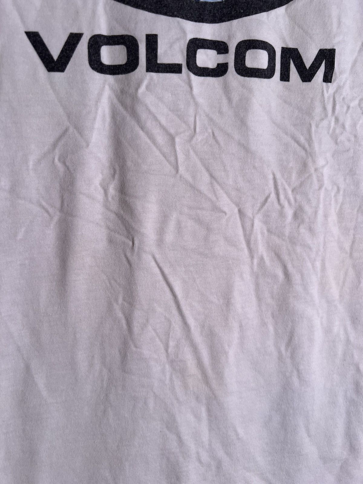 Vintage Y2K 2000’s VTG Vintage Volcom Streetwear Retro Logo T Shirt Size US M / EU 48-50 / 2 - 7 Thumbnail
