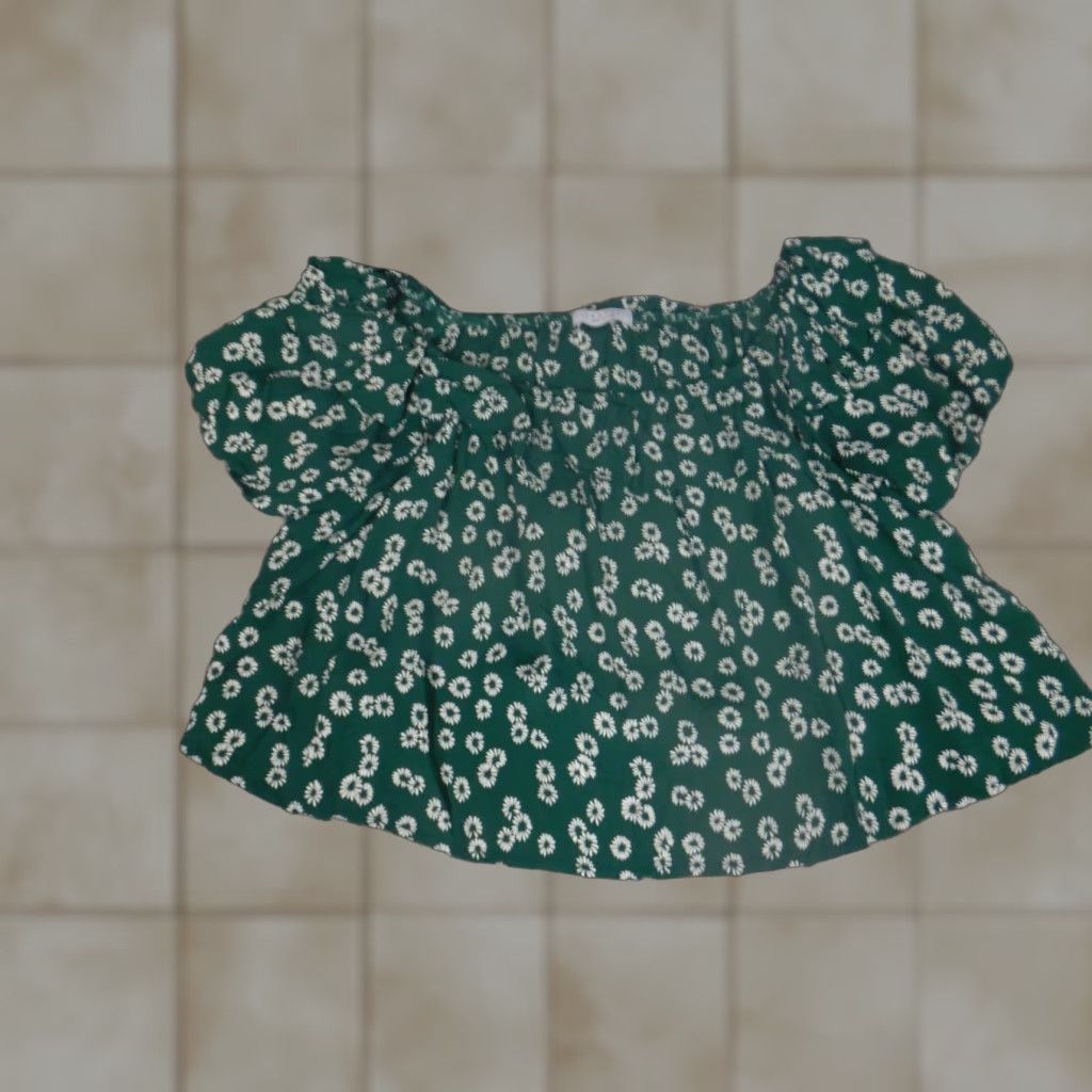 Vintage Flynn Skye Blouse Women Small Green Floral Knit Rayon Crew Neck Sleeveless Pullover Casual Stretch Regular Basic Vintage No Size S / US 4 / IT 40 - 1 Thumbnail