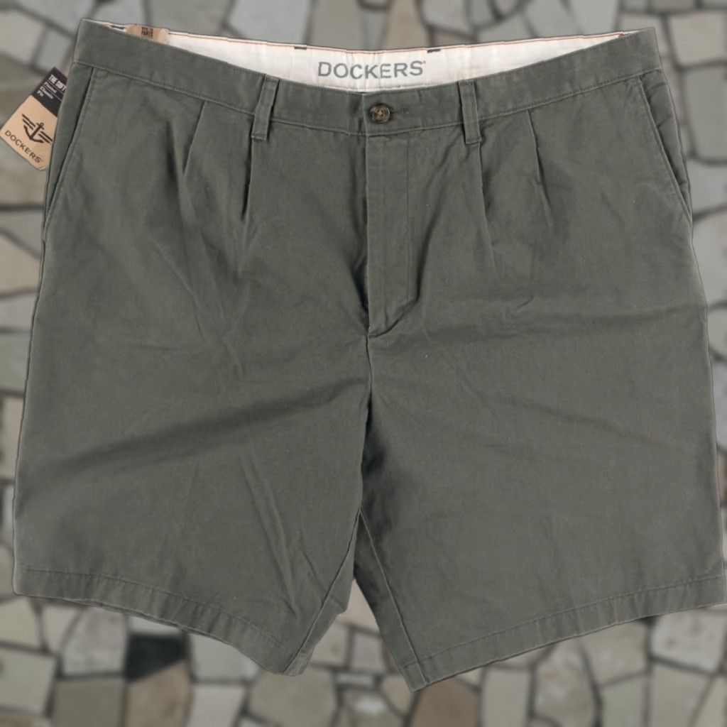 Dockers Dockers Pleated Soft Cotton Khaki Chino Shorts Green Men's 42 Size US 42 / EU 58 - 1 Thumbnail