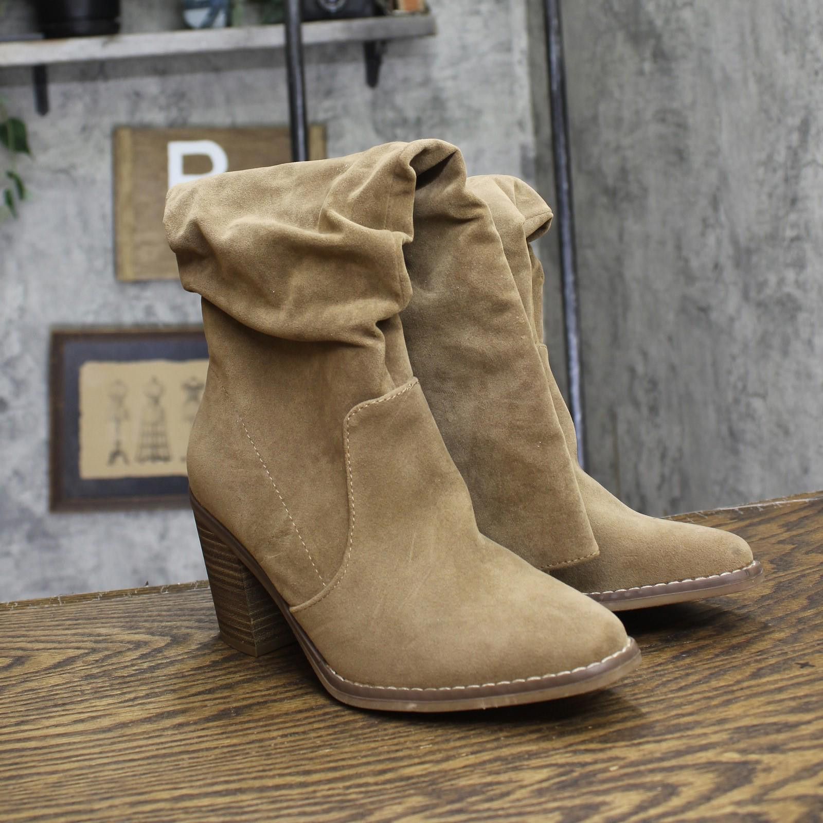 Other Nwt Universal Thread Dress Boots 88098579 Taupe Brown 6m Size US 6 / IT 36 - 2 Thumbnail