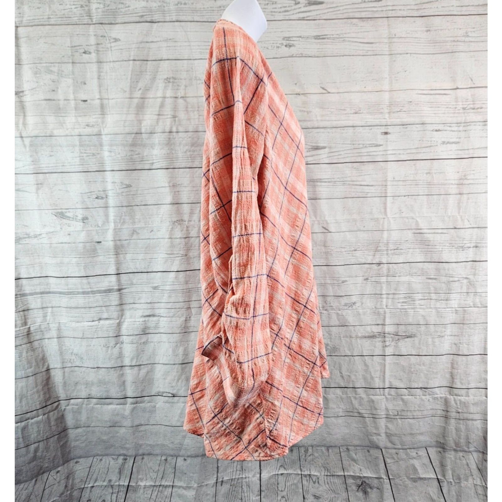 Soft Surroundings Soft Surroundings Womens Top 2X Pink Plaid Long Sleeve V-Neck Shirt Blouse Womens Shirt 2X Pink Plaid Long Sleeve V-Neck Size XXL / US 16-18 / IT 52-54 - 3 Thumbnail
