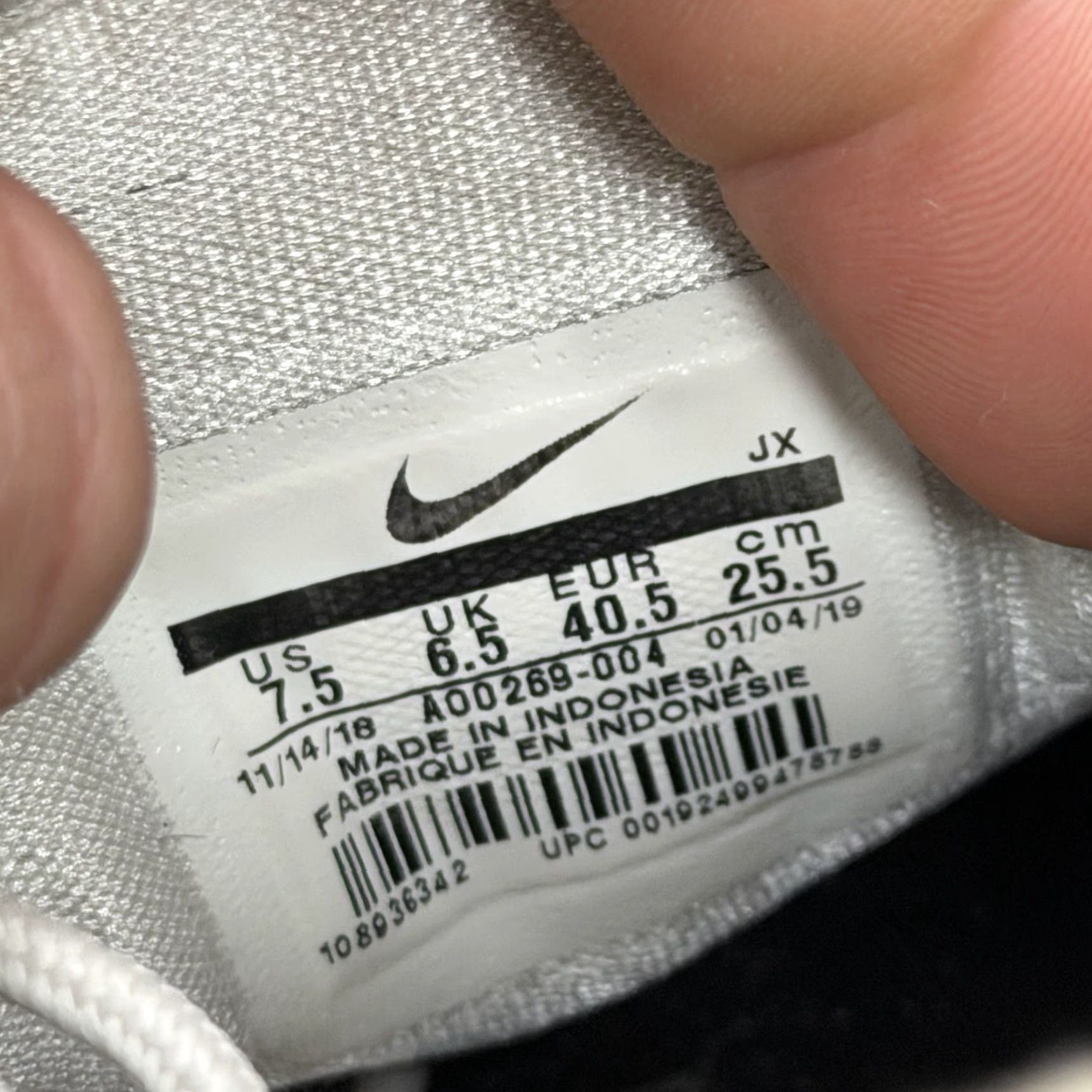 Nike Nike Zoom 2K Black White Volt Sneakers Men 7.5 A00269-004 Modern Vintage? No, 2019 Size US 8 / EU 41 - 3 Thumbnail