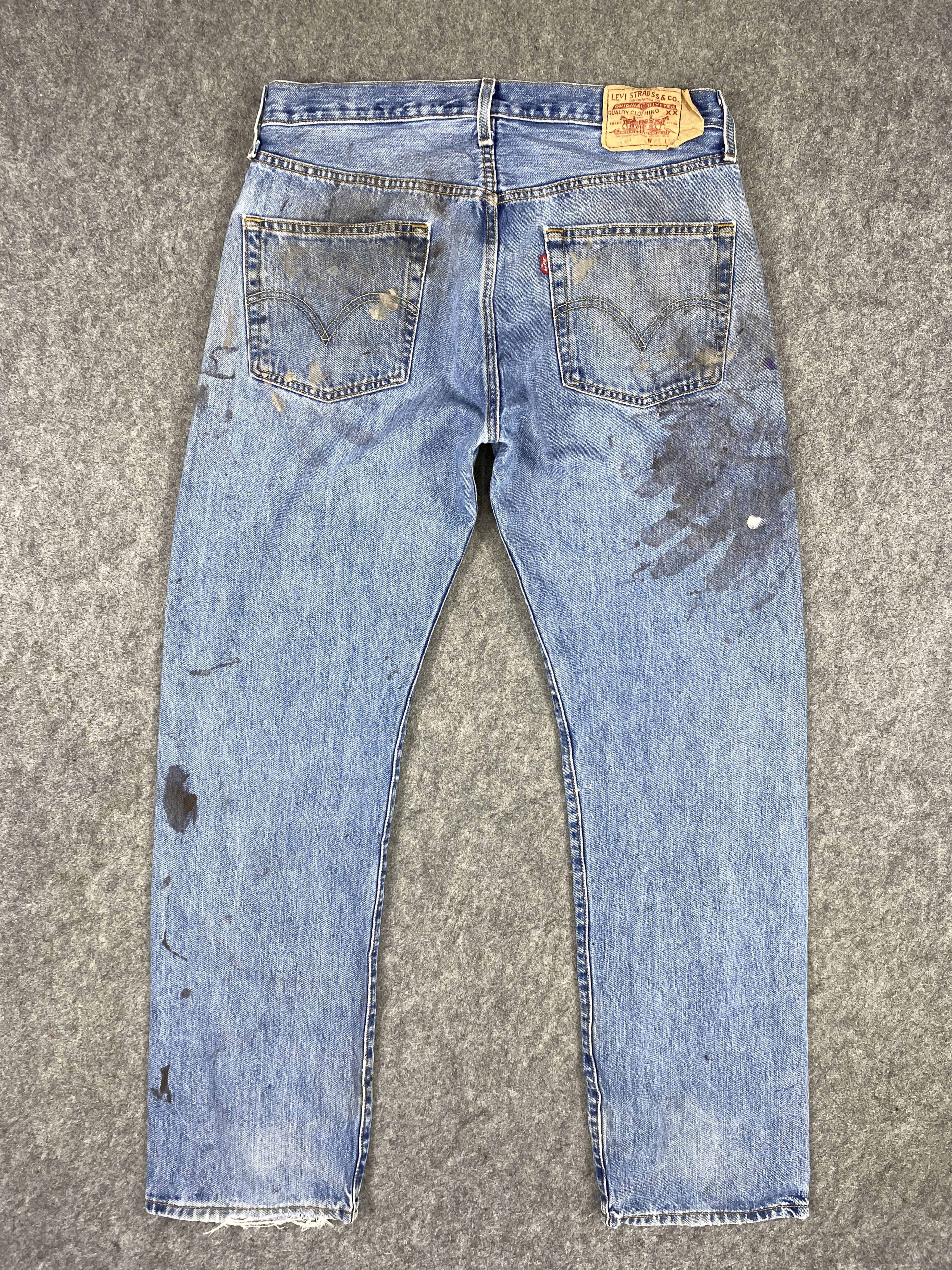 Japanese Brand Dirty Used Blue Vintage Levi's 501 Jeans 34x32.5 - JN1622 Size US 34 / EU 50 - 2 Thumbnail