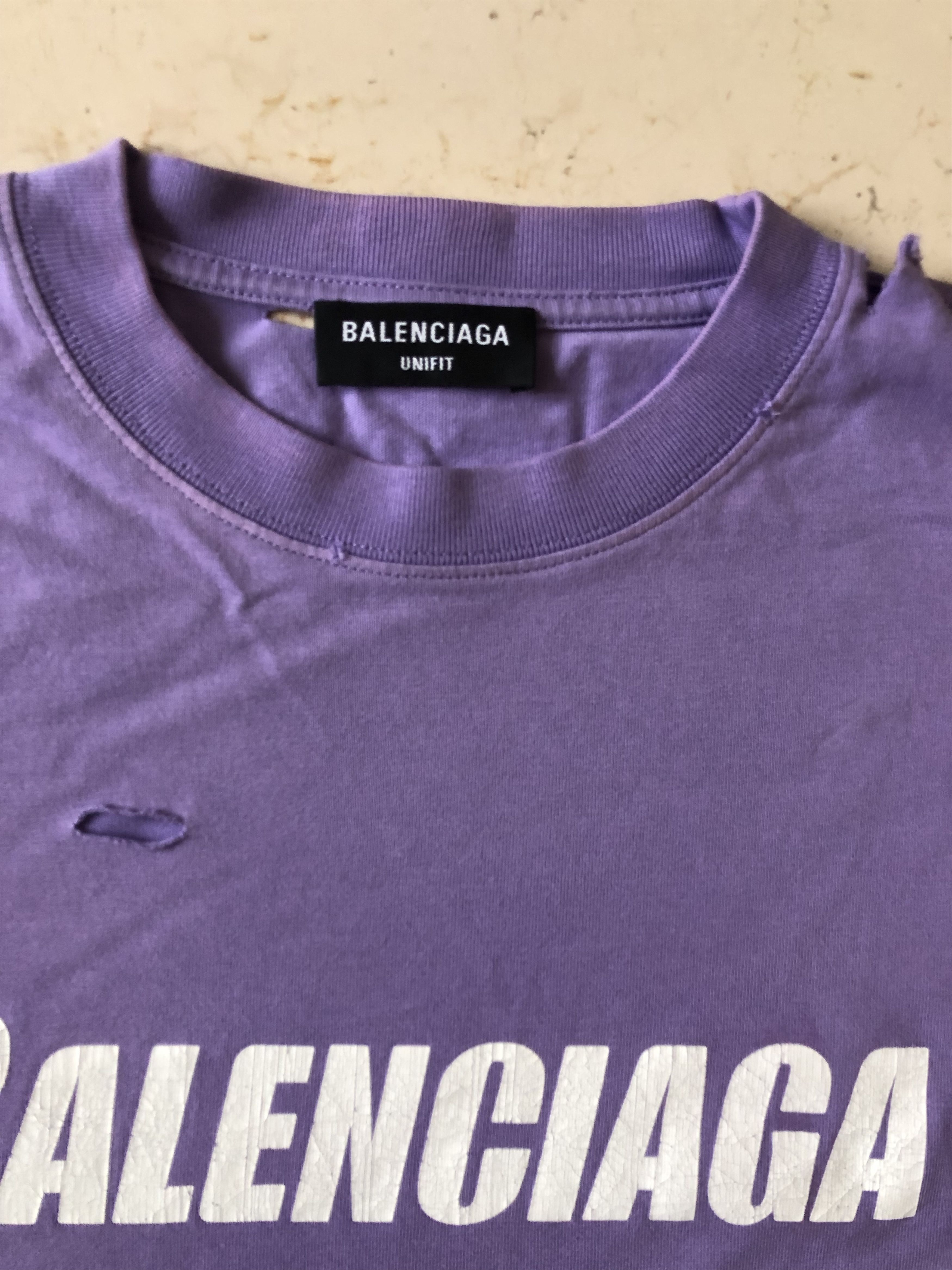 Balenciaga Balenciaga Destroyed T-Shirt Size US XS / EU 42 / 0 - 2 Thumbnail