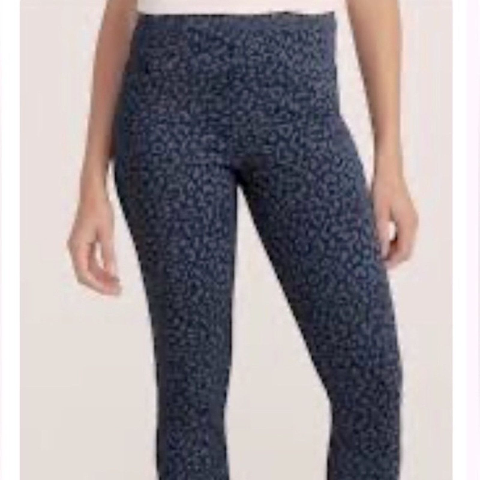 Spanx SPANX $99 Jeanish Legging Blue Denim Leopard MED EUC Size 30" / US 8 / IT 44 - 5 Thumbnail