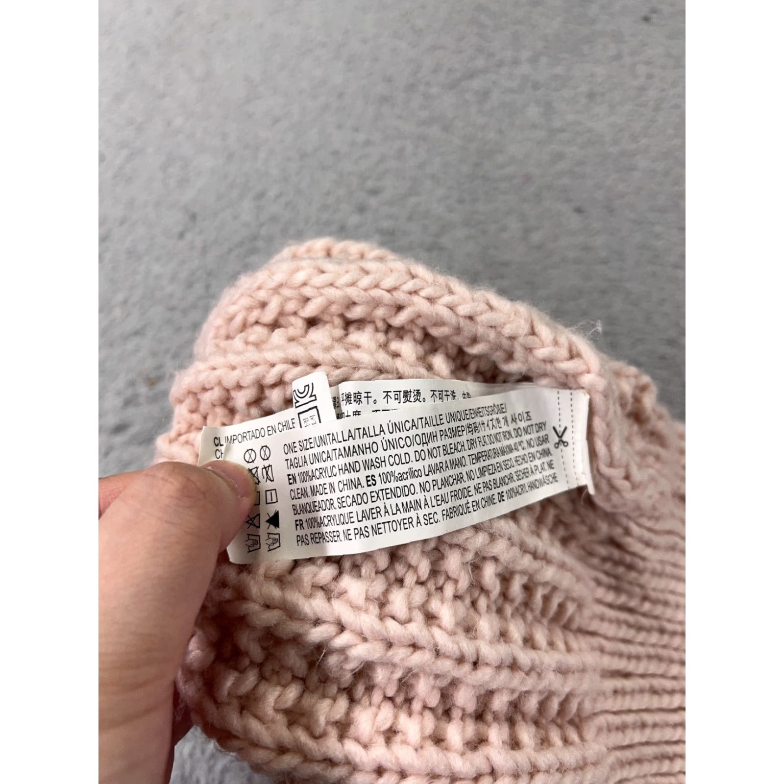 Forever 21 FOREVER 21 Beanie Shirt Adult One Size Pink Knit Acrylic Snowboard Ski Beanie Womens 90s Theme Hat Size ONE SIZE - 7 Thumbnail