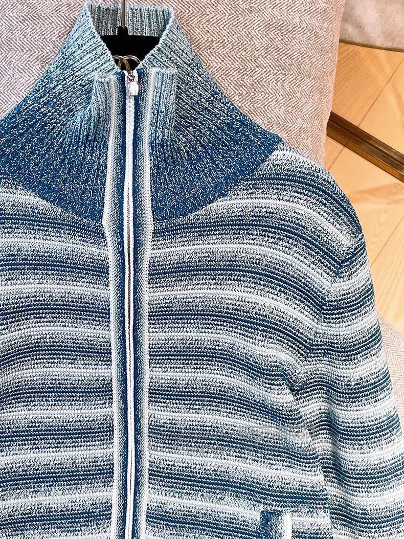 Loro Piana Loro Piana Blue and White Gradient Striped Collar Knit Car Size XS / US 0-2 / IT 36-38 - 3 Thumbnail