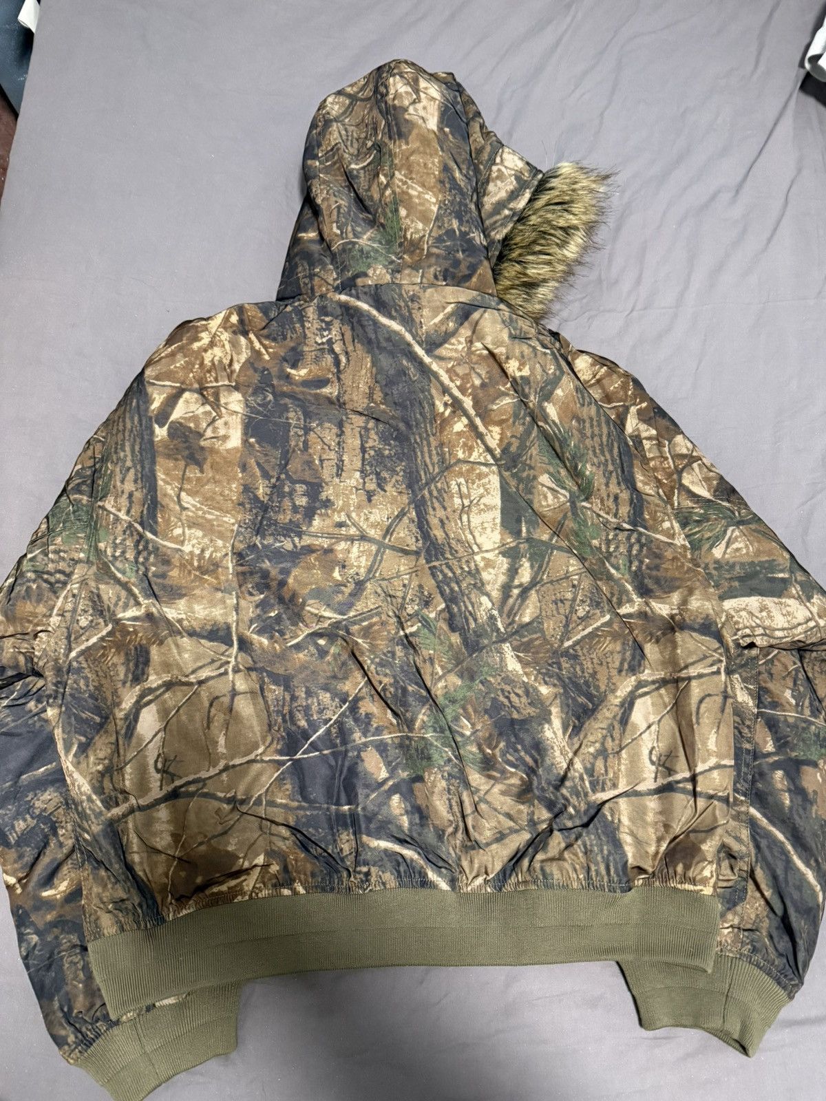 Yeezy Yeezy Season 5 double sided Tree Camo Fur ma-1 Bomber Jacket Size US S / EU 44-46 / 1 - 2 Thumbnail