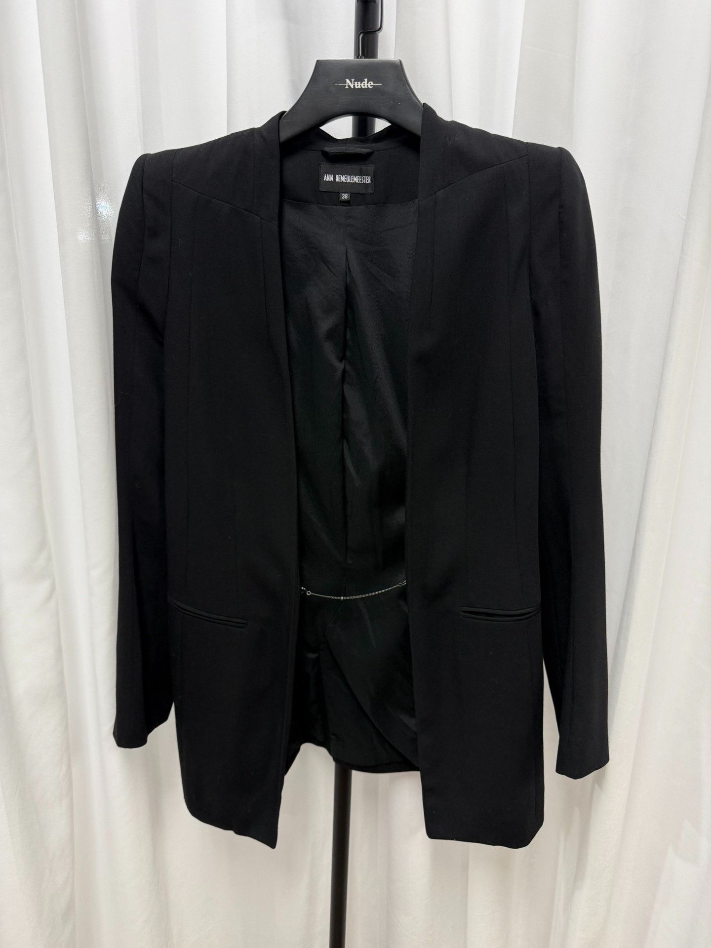 Ann Demeulemeester Ann Demeulemeester Pagoda Shoulder Blazer Size S / US 4 / IT 40 - 1 Thumbnail