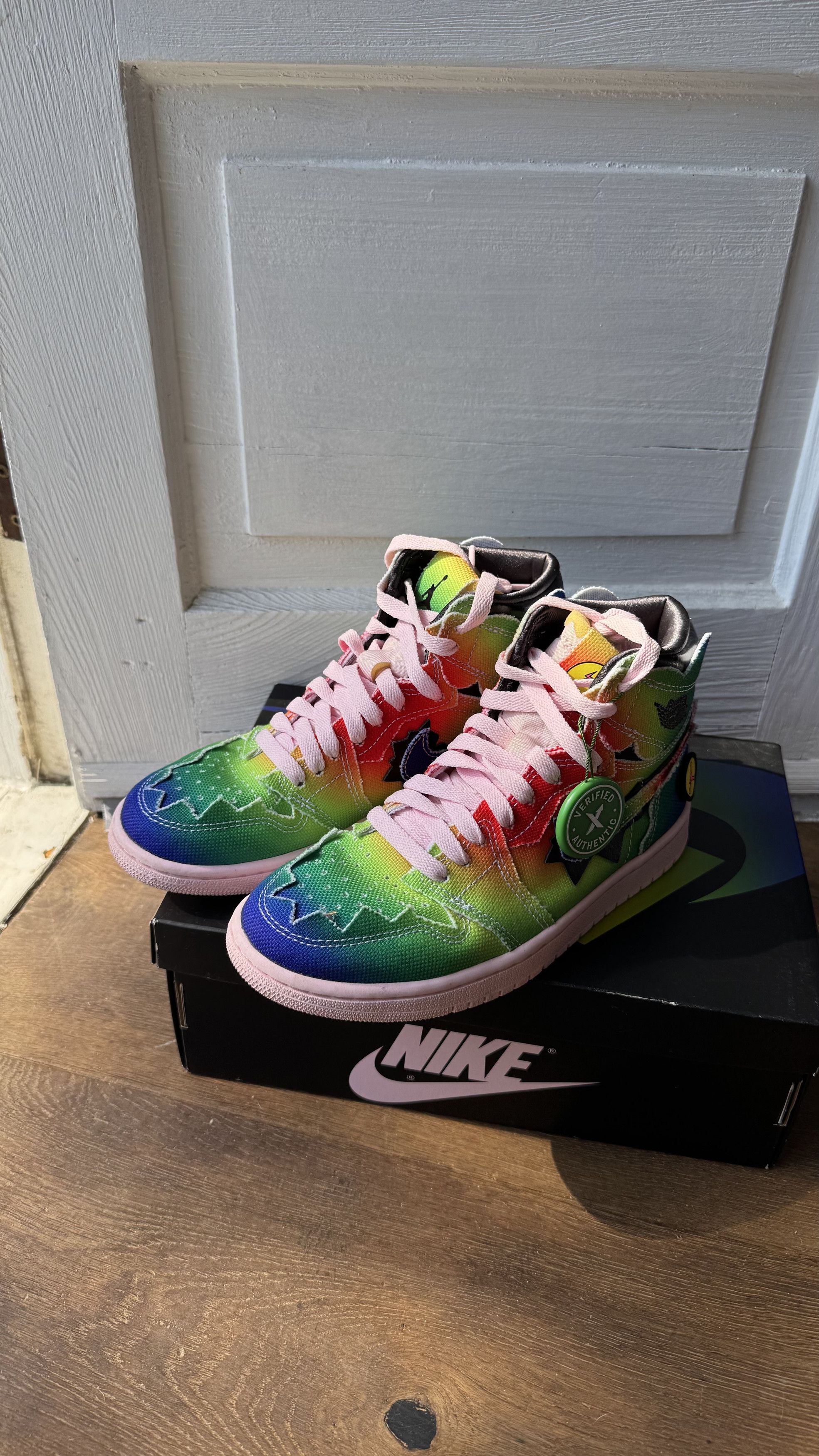 Nike J Balvin Nike Jordan 1 Size US 5 / EU 37 - 1 Preview
