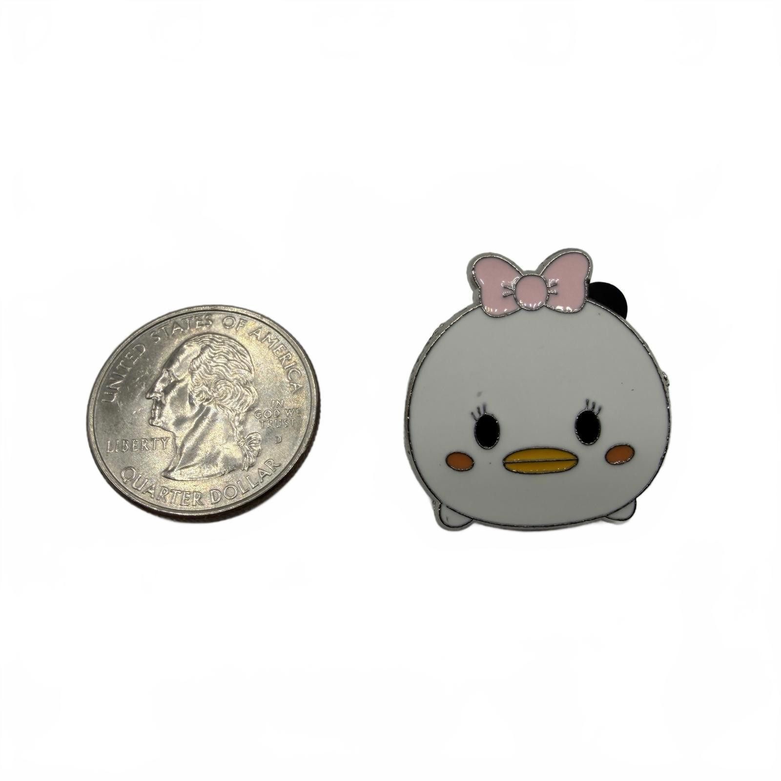 Disney Disney Pin - Daisy Duck - Tsum Tsum - Series 1 Size ONE SIZE - 3 Thumbnail